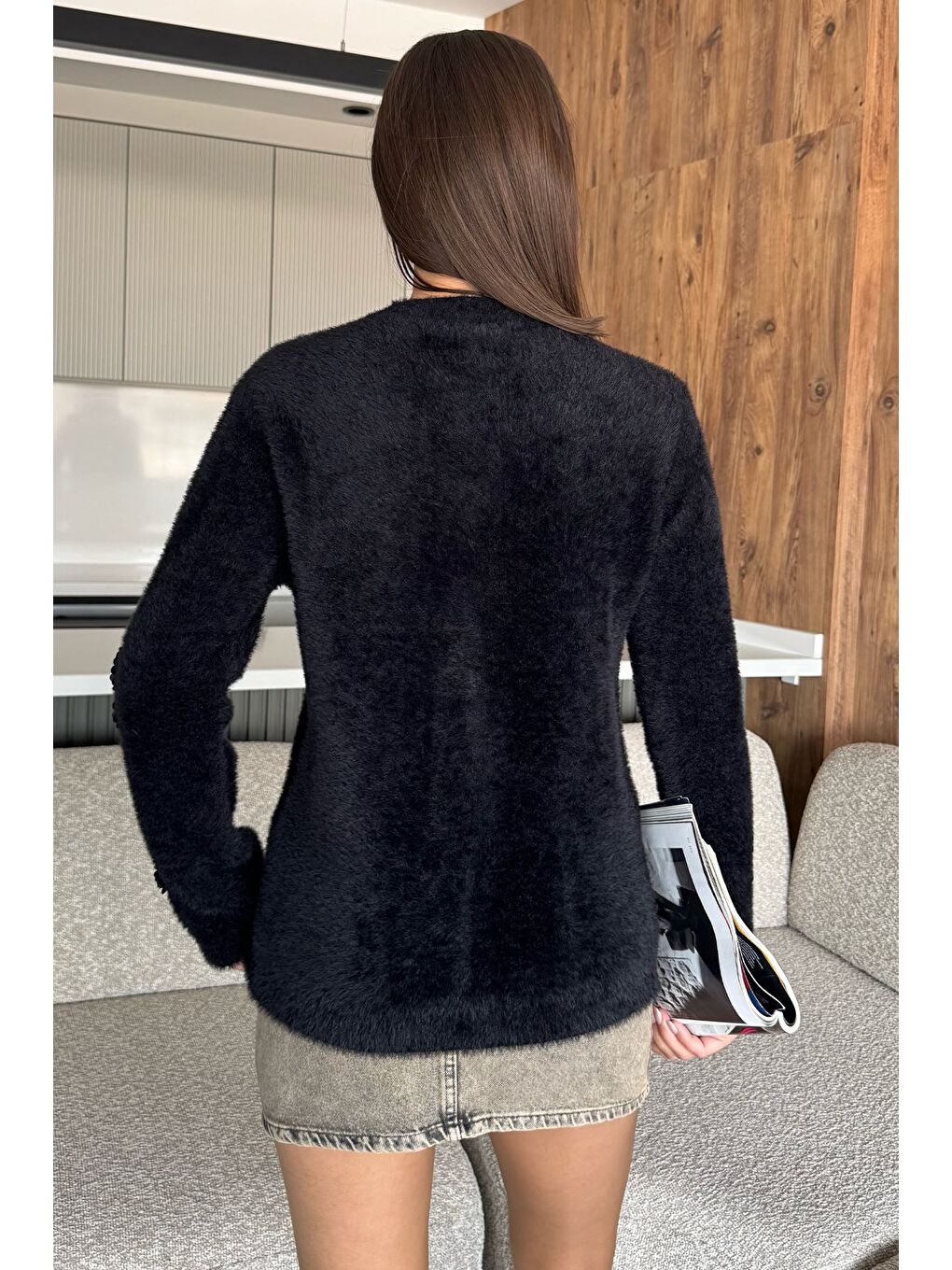 Siyah Kadın Pul İşlemeli Yumoş İplik Triko Ceket-4