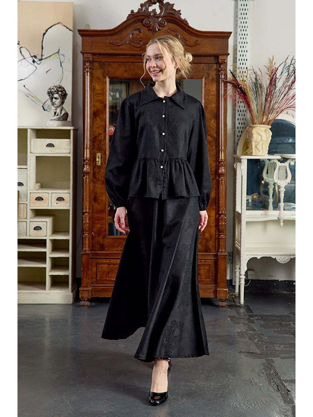 Siyah Jakarlı Gömlek Etek Takım