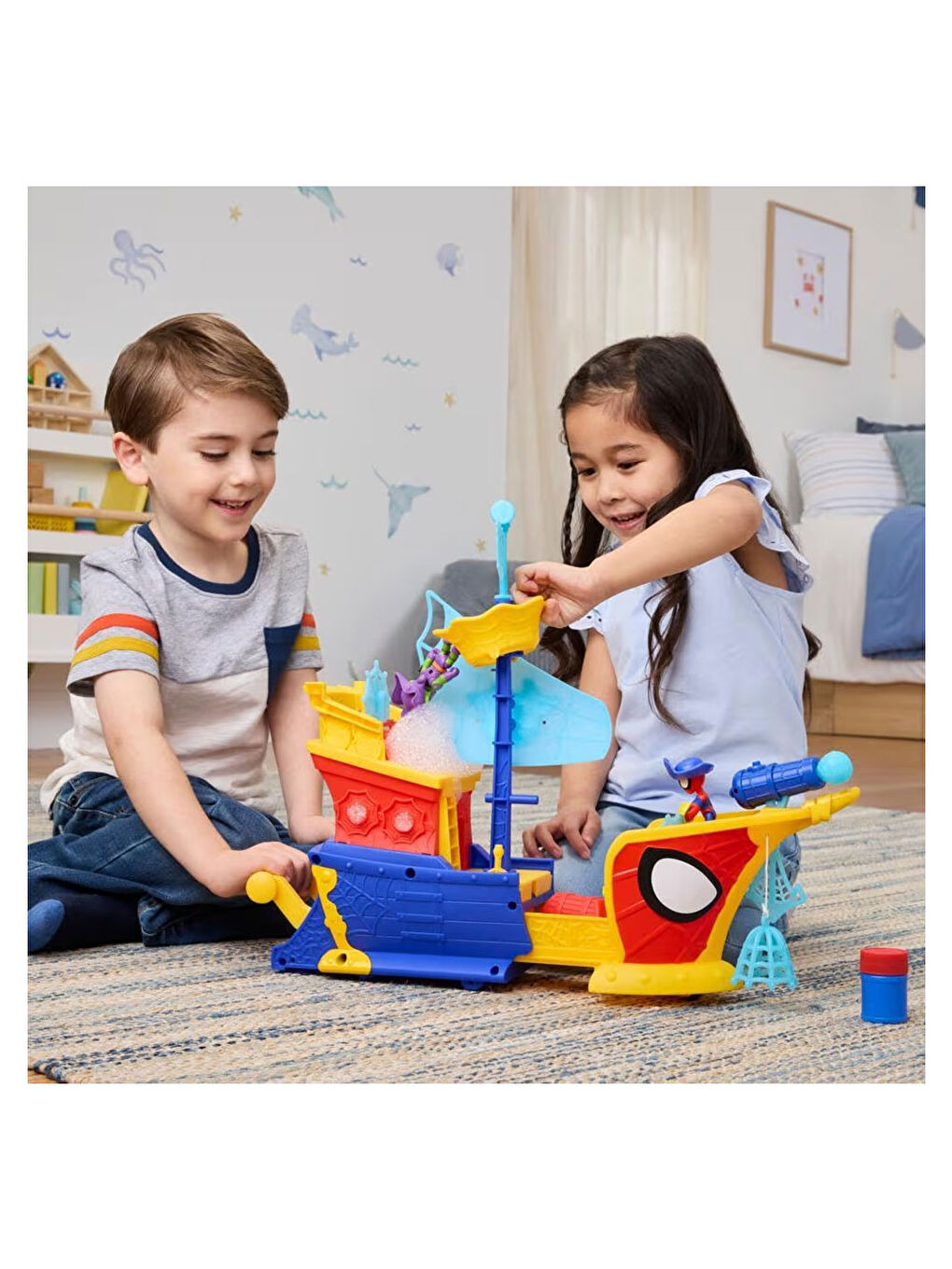 And His Amazing Friends Webs Ahoy Bubble Pirate Ship G0666-4