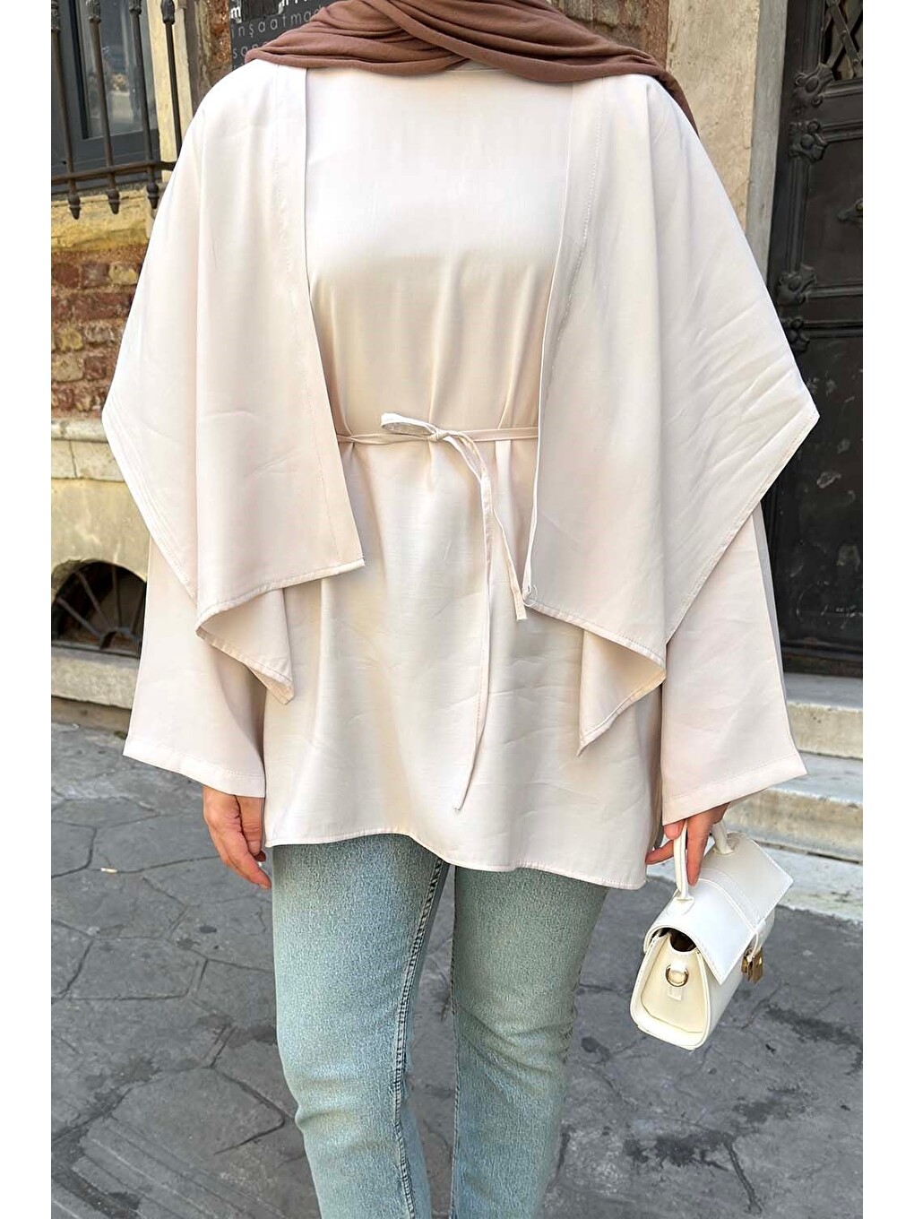 Pelerin Detaylı Oversize Tunik Bej-2