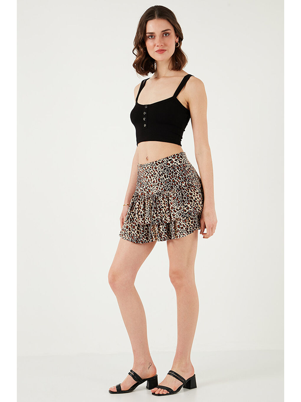 Kahverengi Leoparlı Slim Fit Fırfırlı Mini Boy Kadın Şort Etek 5866293-2