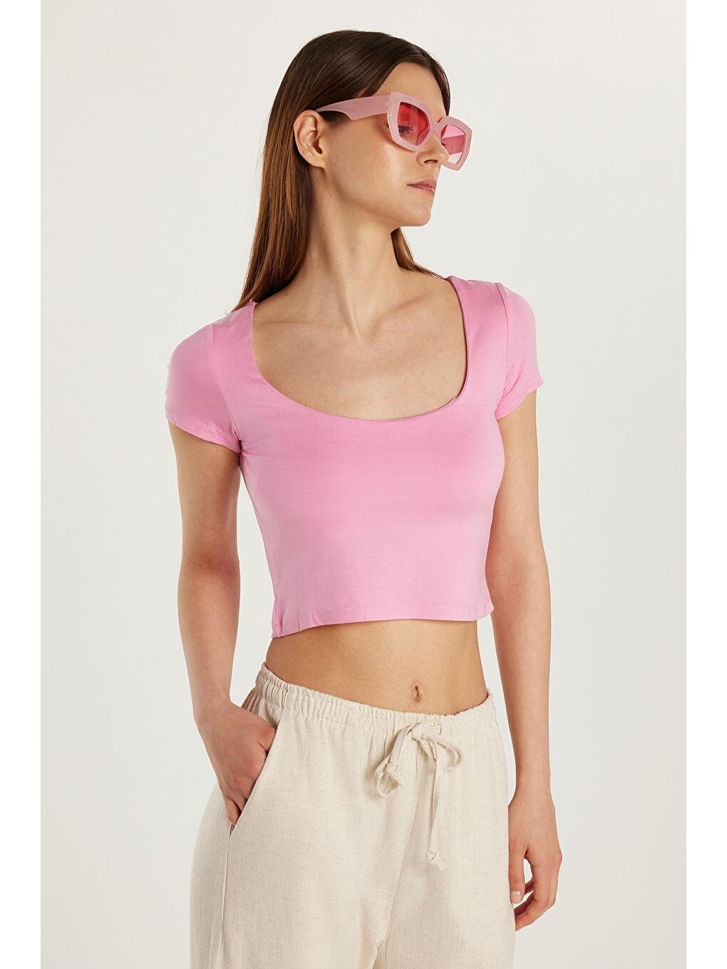 Kadın Slim Fit Dar Kesim Kısa Kollu U Yaka Pembe Bluz