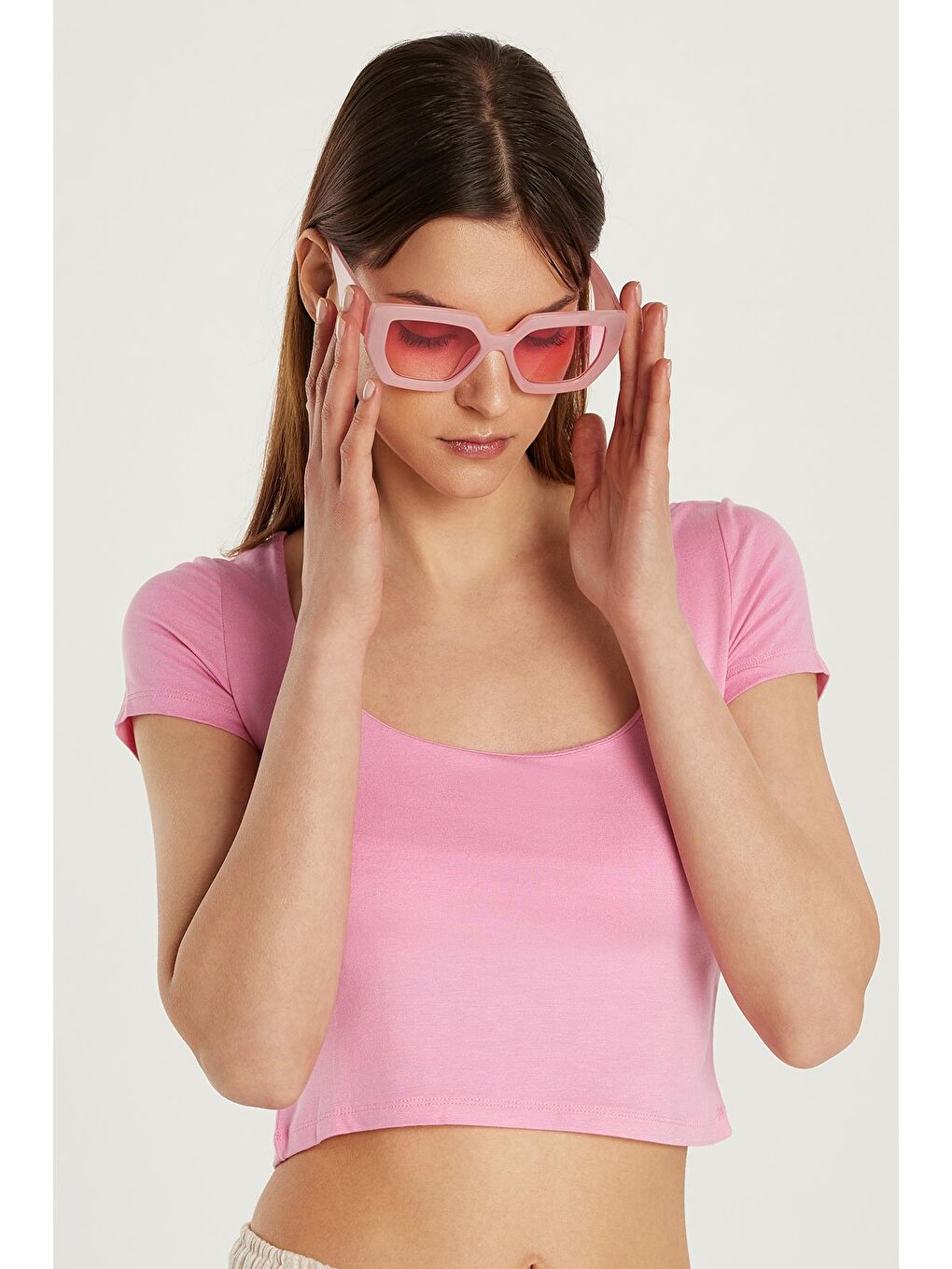 Kadın Slim Fit Dar Kesim Kısa Kollu U Yaka Pembe Bluz-1