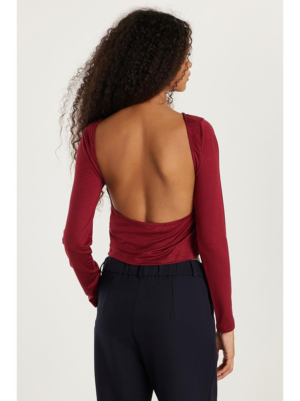 Kadın Slim Fit Dar Kesim Sırt Detaylı Bordo Bluz-4