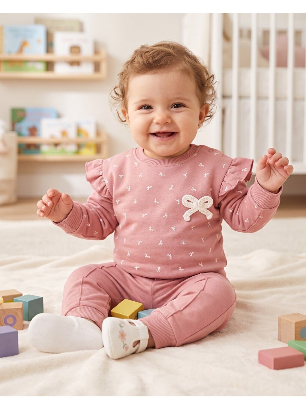 Pembe Kız Bebek Fiyonk Detaylı Mevsimlik 2 İplik %100 Pamuklu Takım