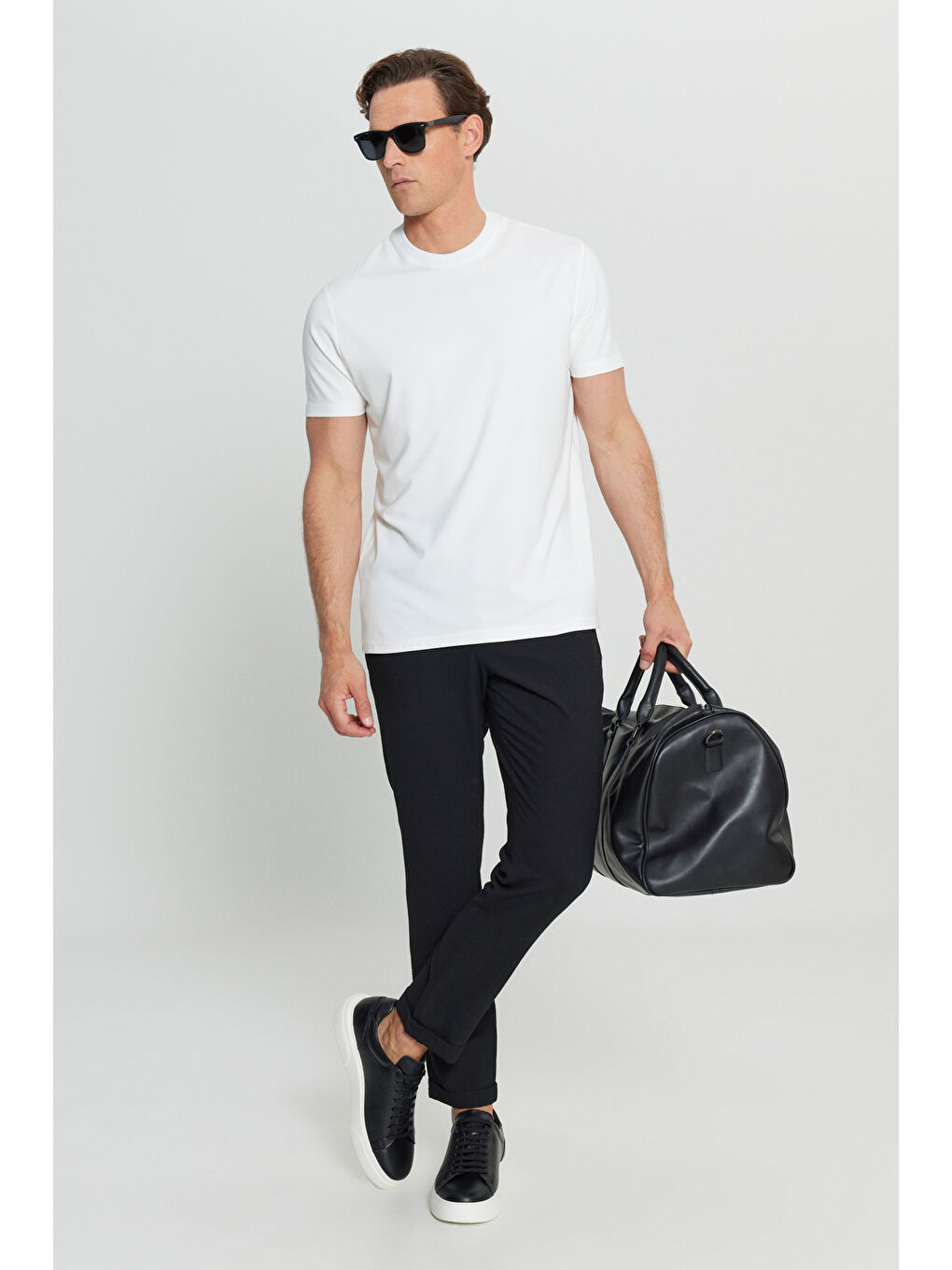 Erkek Beyaz 360 Her Yöne Esneyen Dar Kesim Bisiklet Yaka Tişört-1