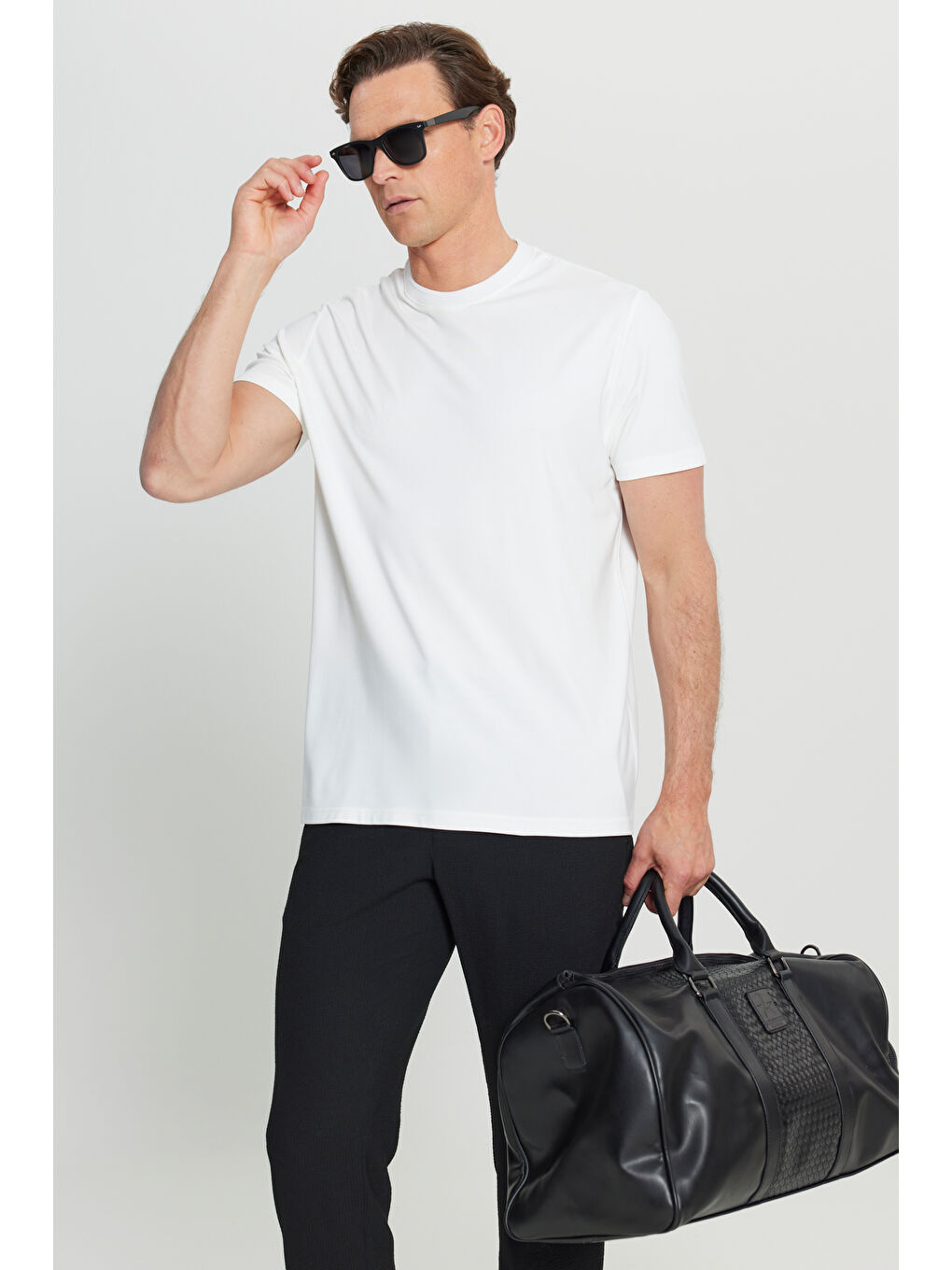 Erkek Beyaz 360 Her Yöne Esneyen Dar Kesim Bisiklet Yaka Tişört-2