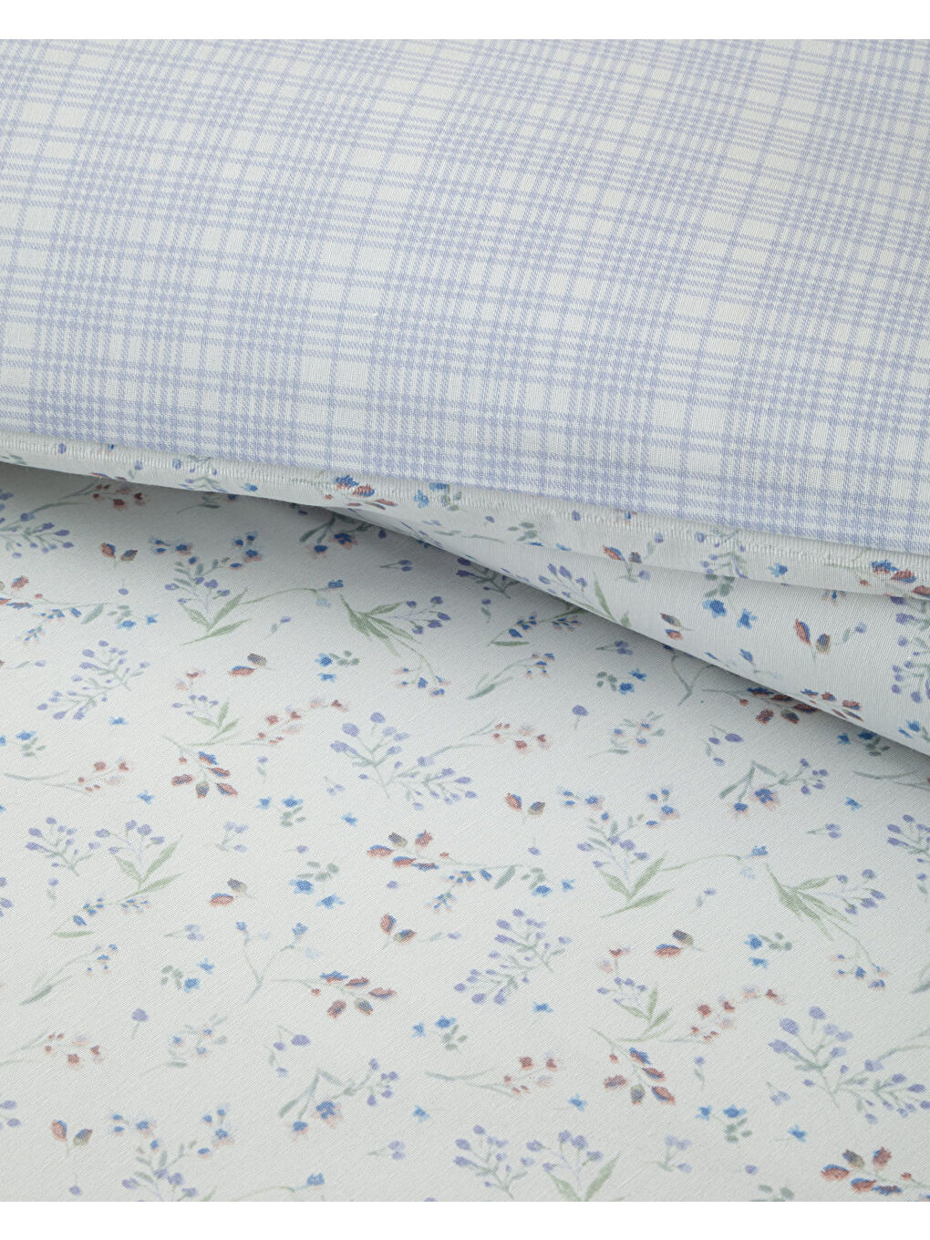 Sweety Meadow Kolay Ütülenir Çift Kişilik Nevresim Seti 200x220 cm Lila-2