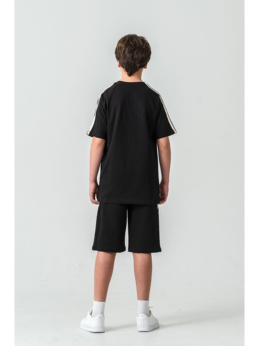 Siyah College League Los Angels Baskılı Alt Yanlar Biyeli Ve Çıtçıtlı Erkek Çocuk Şort - Tişört Takımı-3