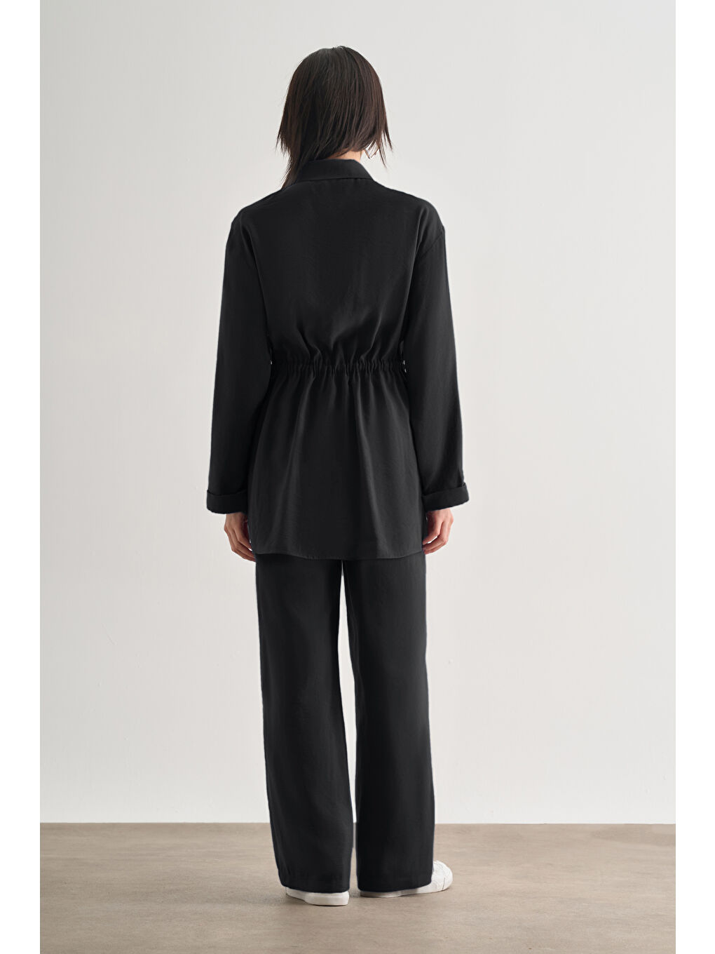 Çift Cepli Beli İp Büzgülü Modal Siyah Tunik-3