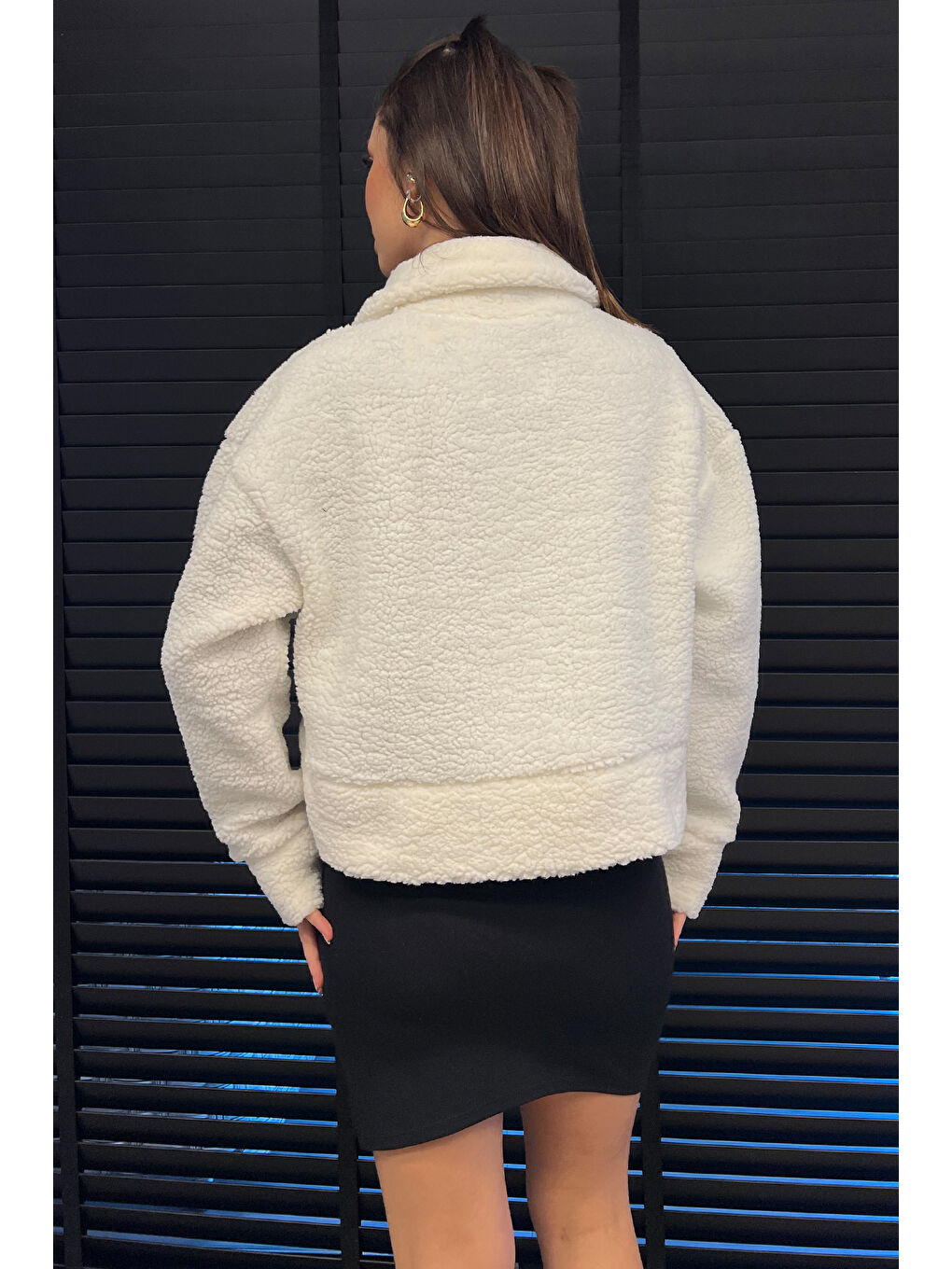 Ekru Kadın Oversize Pelüş Ceket-3