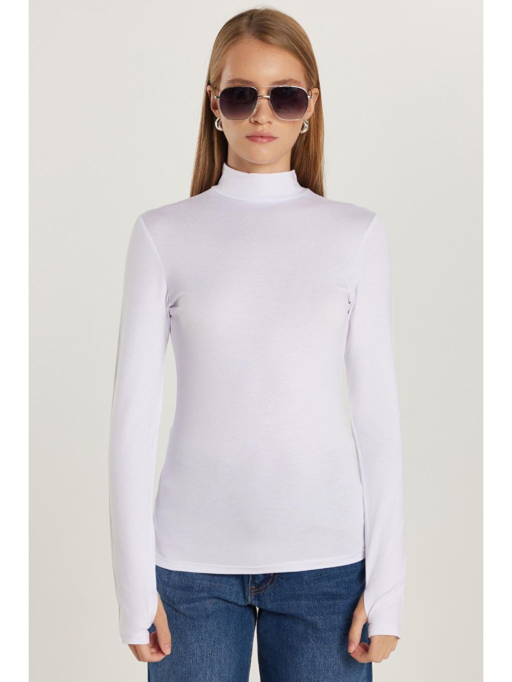 Kadın Regular Fit Klasik Kesim Viskon Kumaş Balıkçı Yaka Beyaz Bluz-3