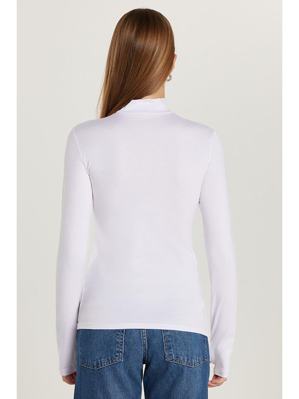 Kadın Regular Fit Klasik Kesim Viskon Kumaş Balıkçı Yaka Beyaz Bluz-4