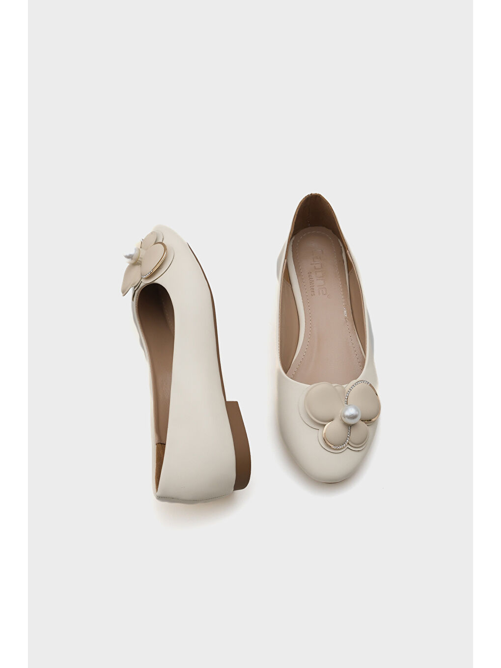 Bej Blanca İncili Çiçekli Aksesuarlı Kadın Babet-3