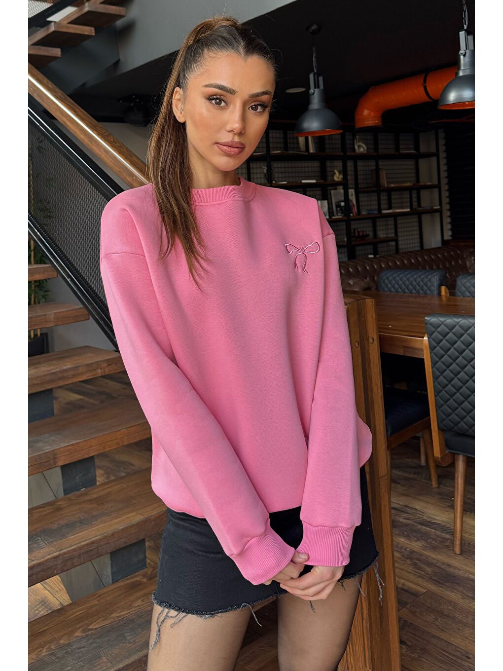 GÜLSELİ Pembe Kadın Fiyonk Nakışlı Şardonlu Sweatshirt - 1