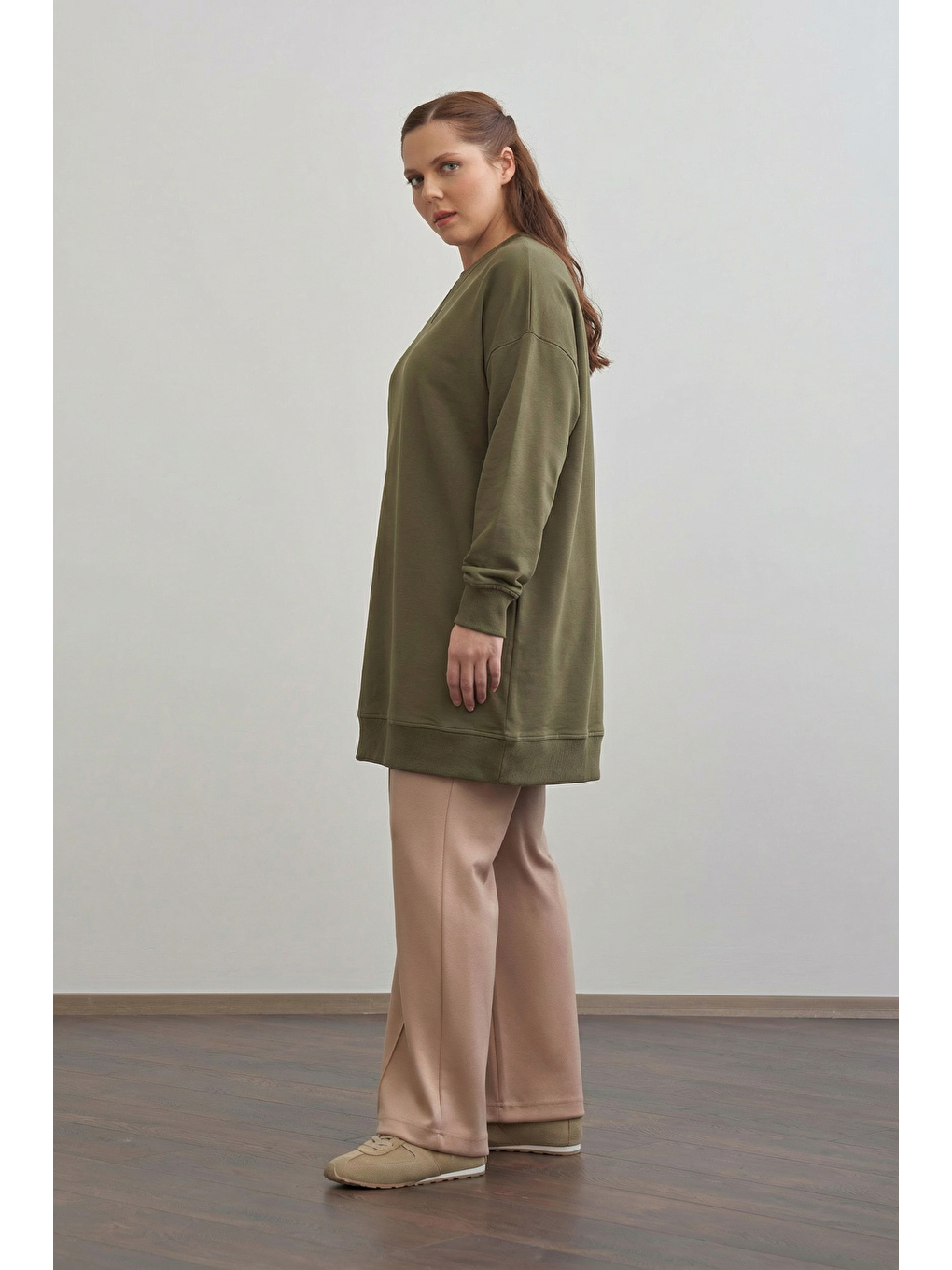 Haki-Pamuklu Kaşkorse Detaylı Büyük Beden Sweatshirt-1