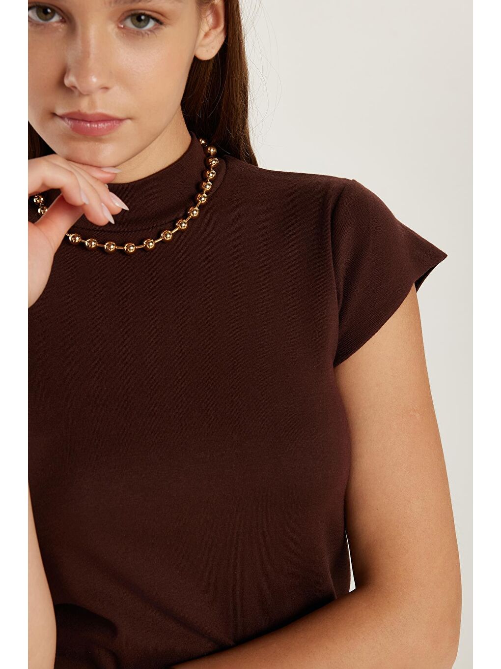 Kadın Modal Kumaş Standart Fit Dik Yaka Kahverengi Bluz-3