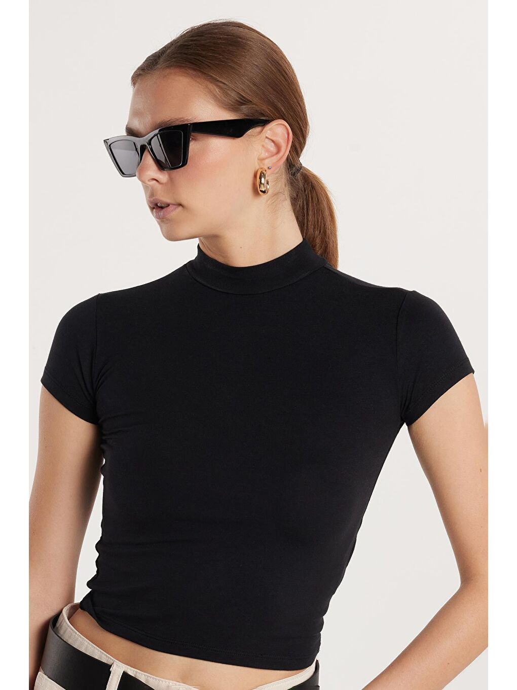 Kadın Modal Kumaş Slim Fit Dar Kesim Dik Yaka Siyah Bluz