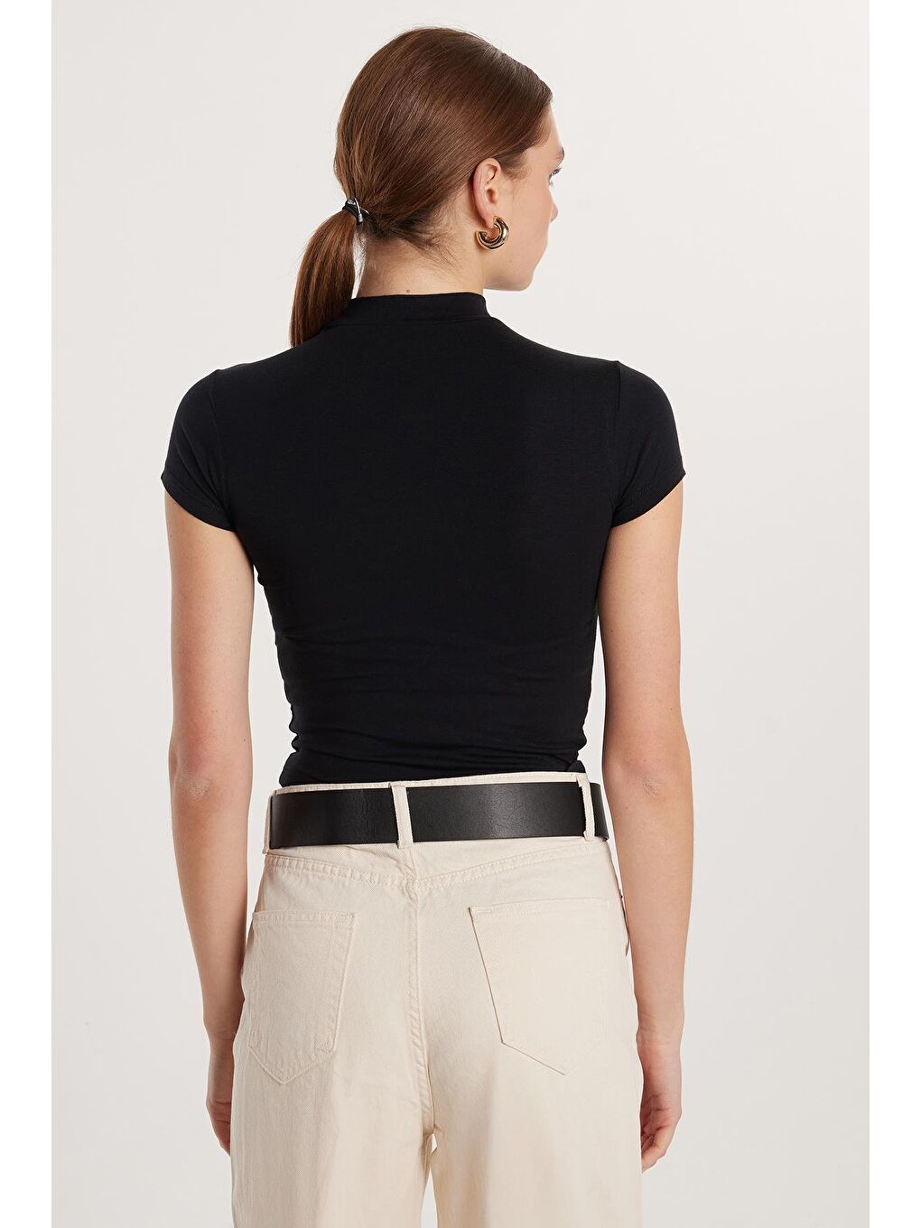 Kadın Modal Kumaş Slim Fit Dar Kesim Dik Yaka Siyah Bluz-4