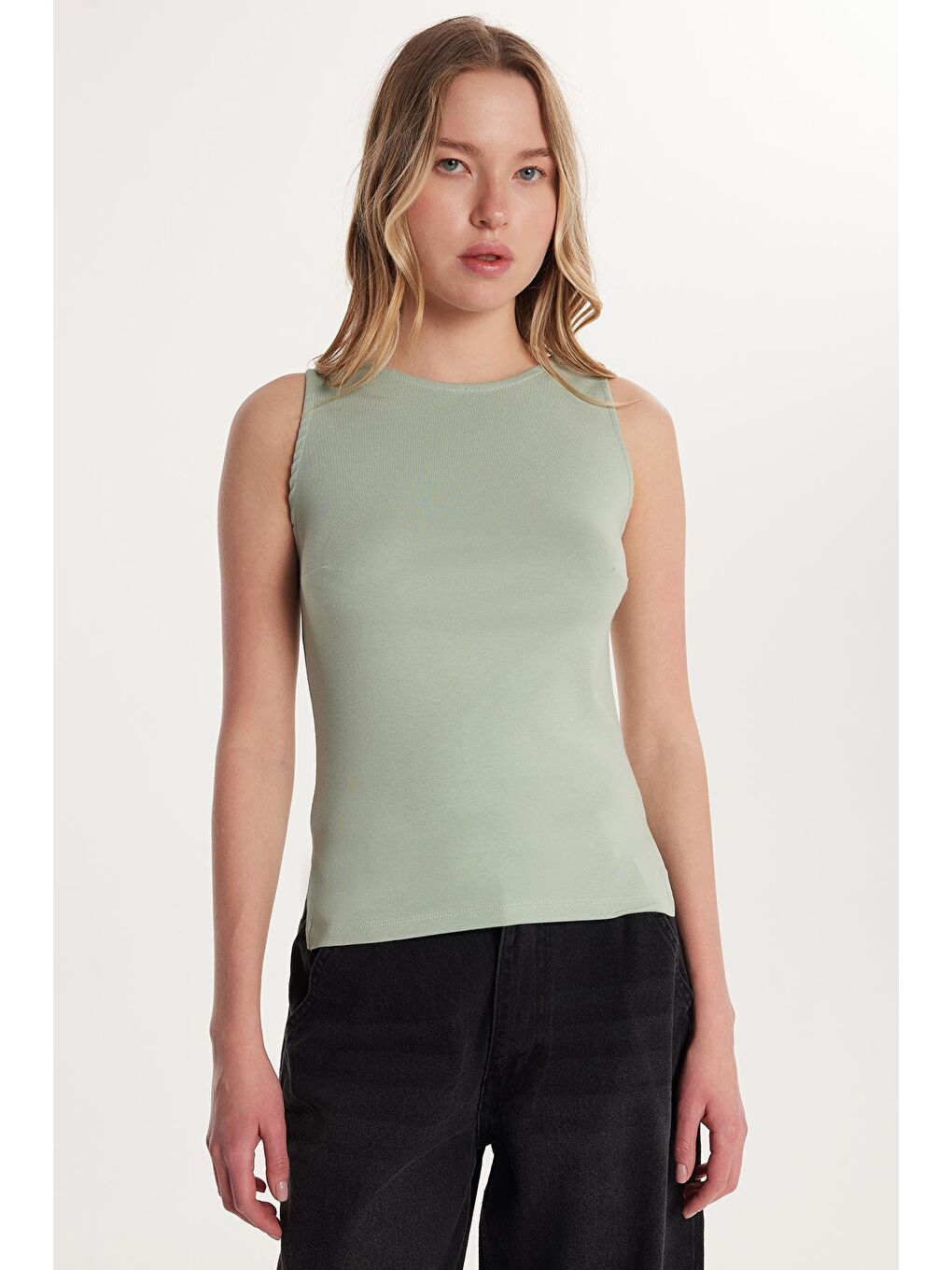 Yeşil Kadın Modal Kumaş Slim Fit Dar Kesim Bisiklet Yaka Düz Basic Mint Bluz