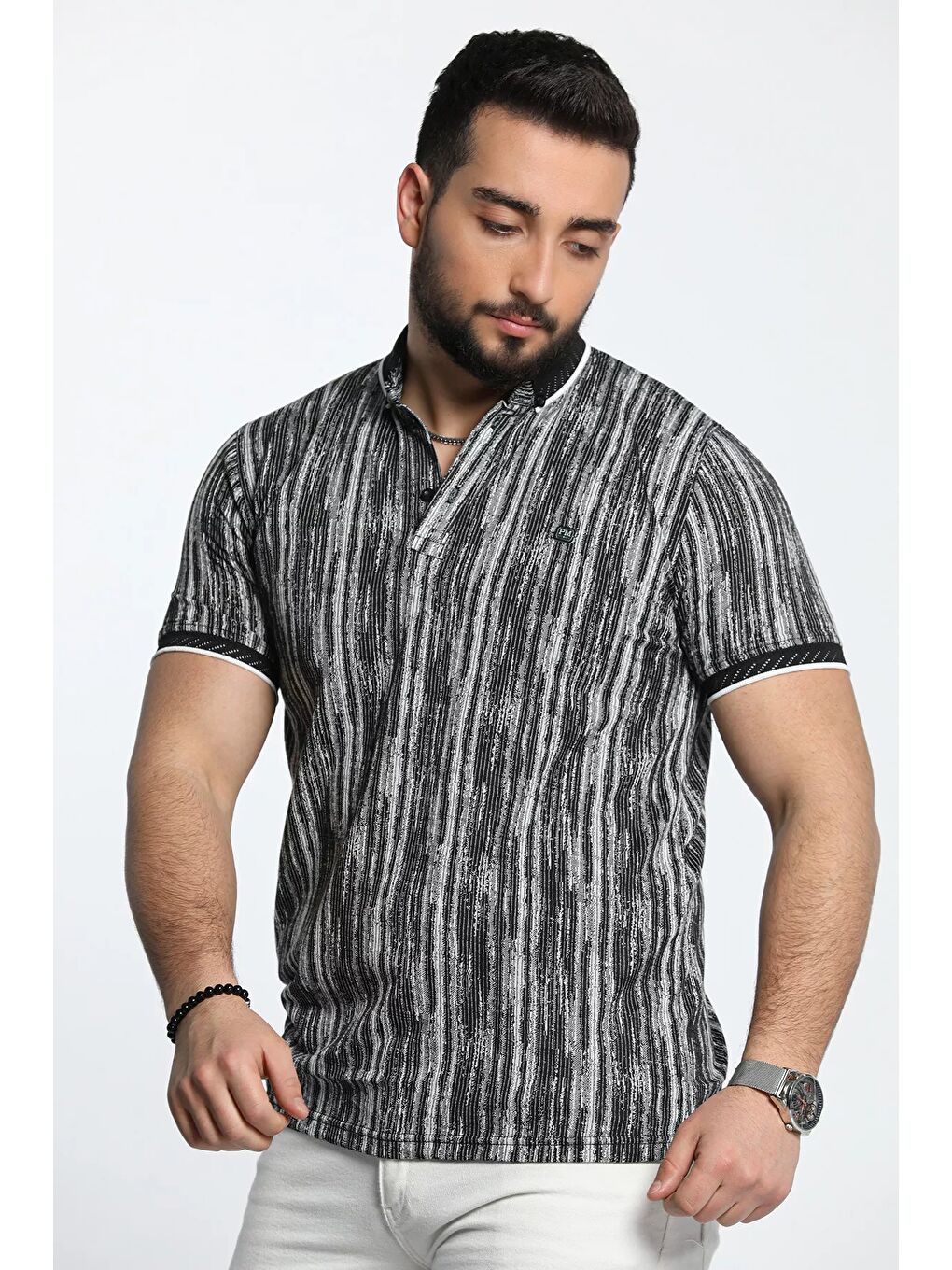 Siyah Desenli Polo Yaka Erkek Tişört-2