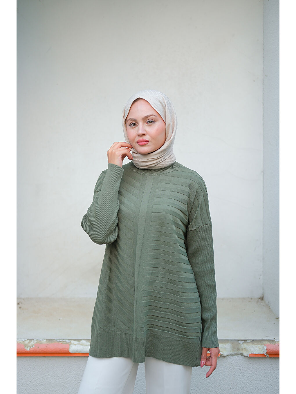 Kadın Kendinden Çizgi Desen Tunik Haki Yeşil-3