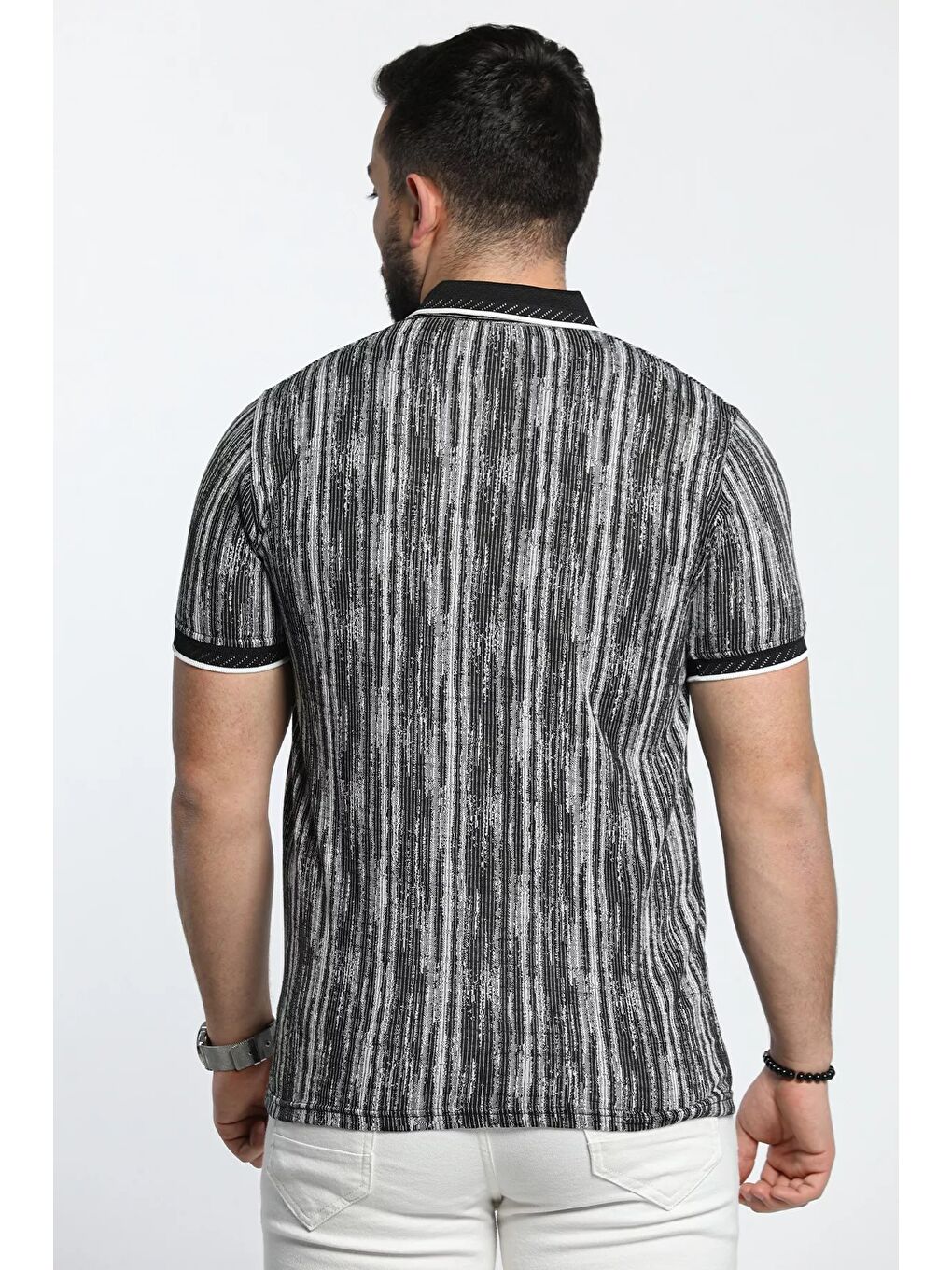 Siyah Desenli Polo Yaka Erkek Tişört-3