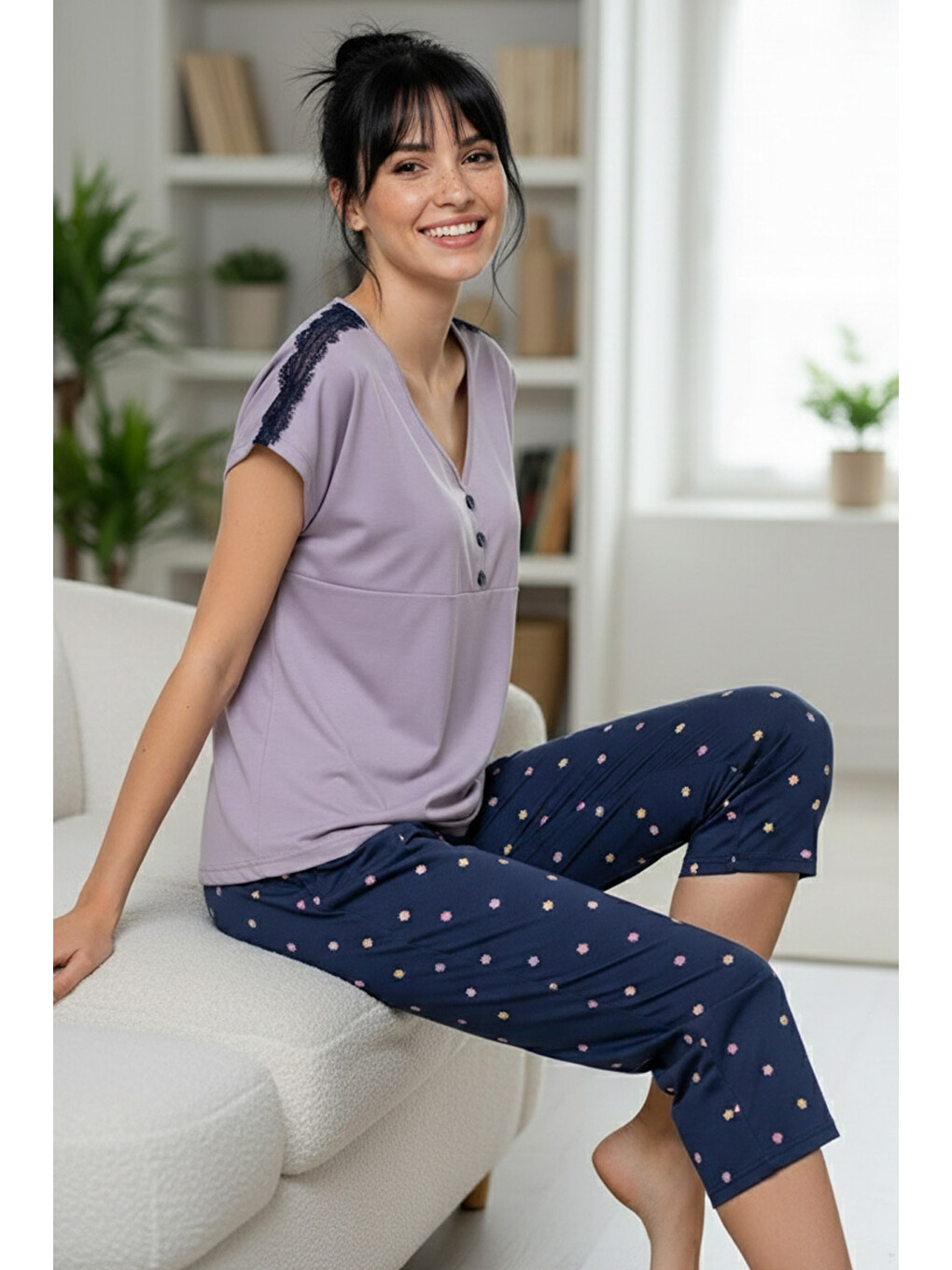 Lila Desenli Pamuklu V Yaka Örme Kapri Pijama Takım