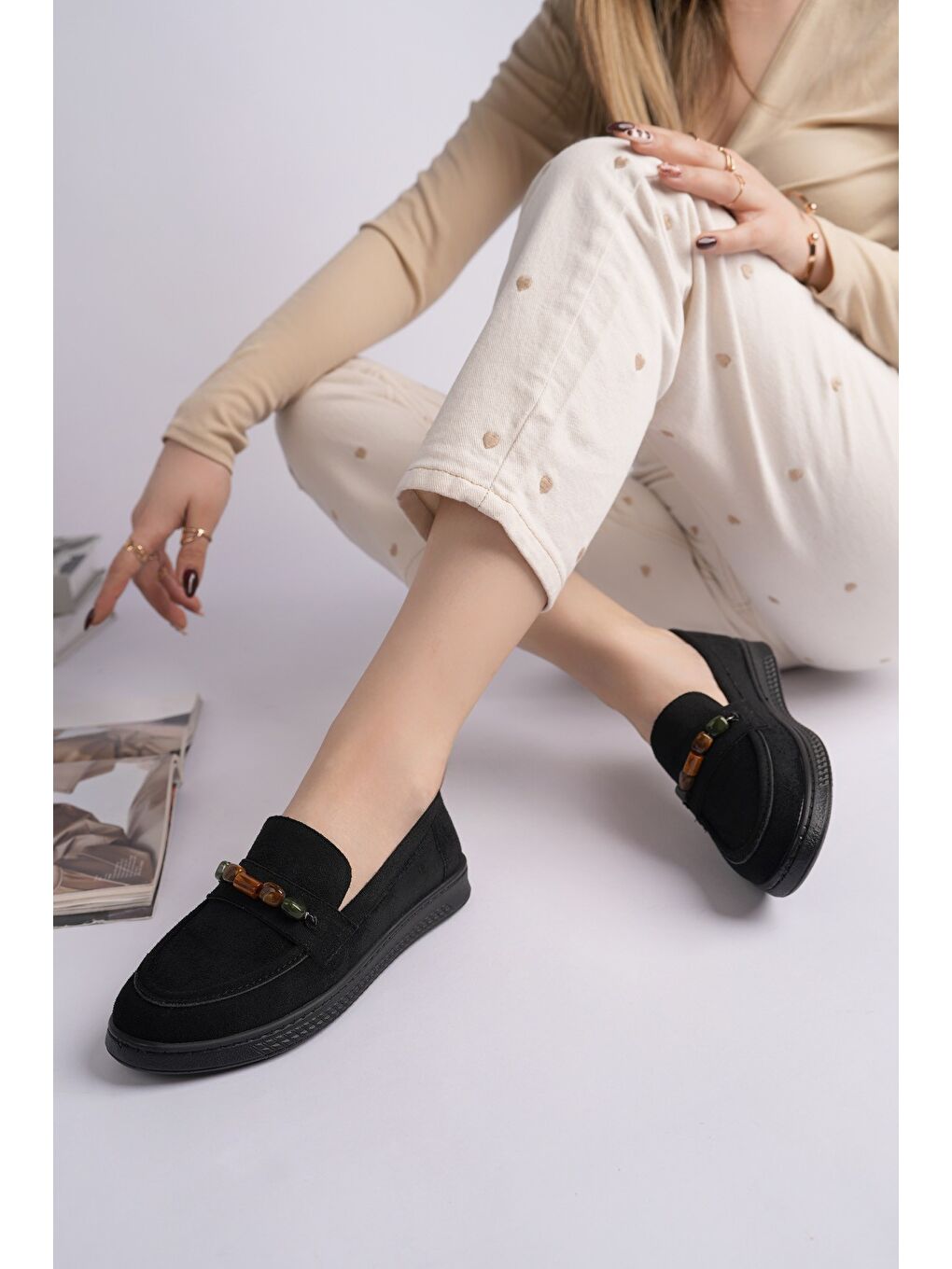Siyah AUREVA Boncuk Detaylı Süet Kadın Günlük Loafer Ayakkabı-5