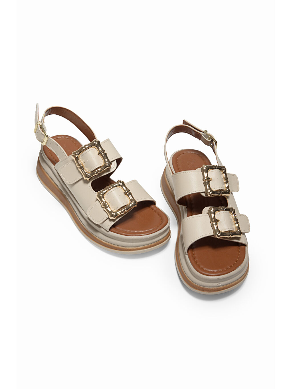 Kadın Bej Rahat Kalıp Yüksek Taban Tokalı Sandalet-2