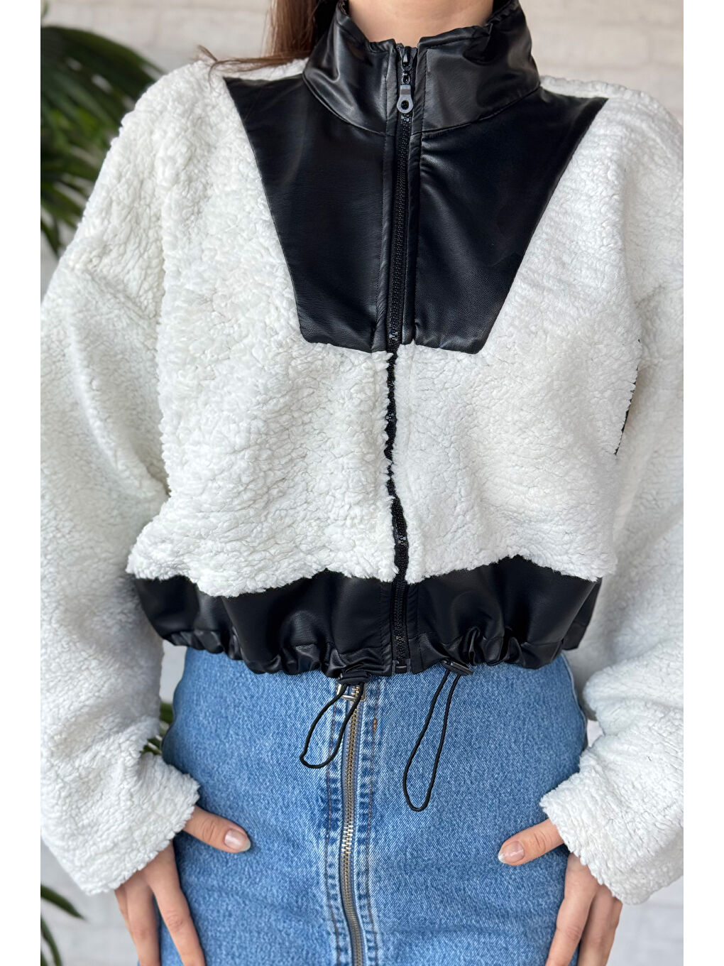 Ekru Kadın Deri Garnili Cepli Pelüş Ceket-3