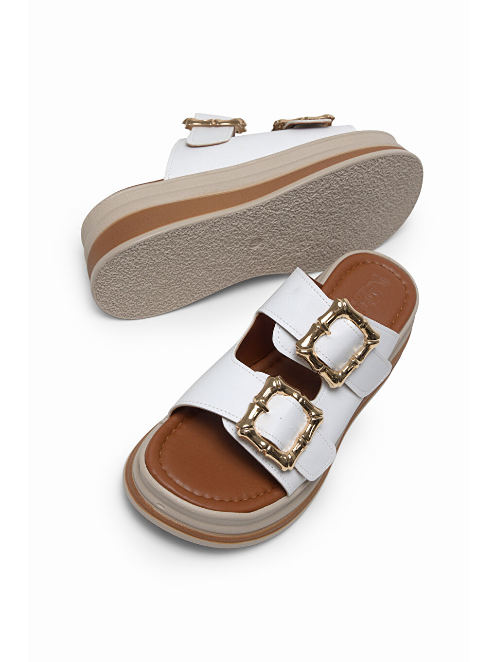 Kadın Beyaz Rahat Kalıp Yüksek Taban Tokalı Terlik-2