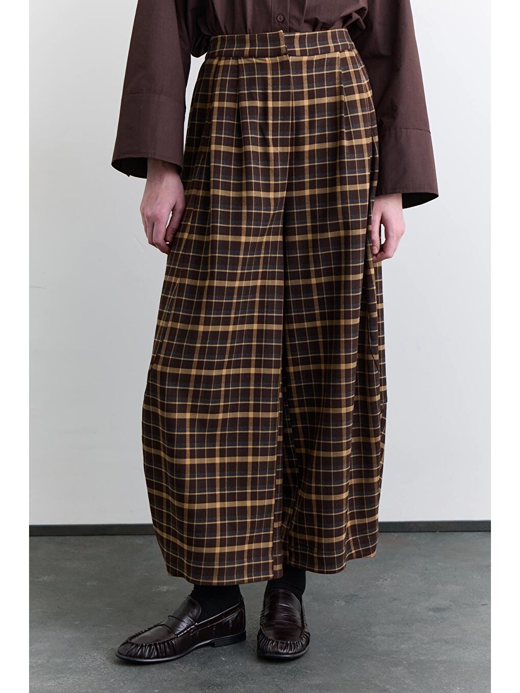 Ekose Balon Form Pantolon Kahverengi-3