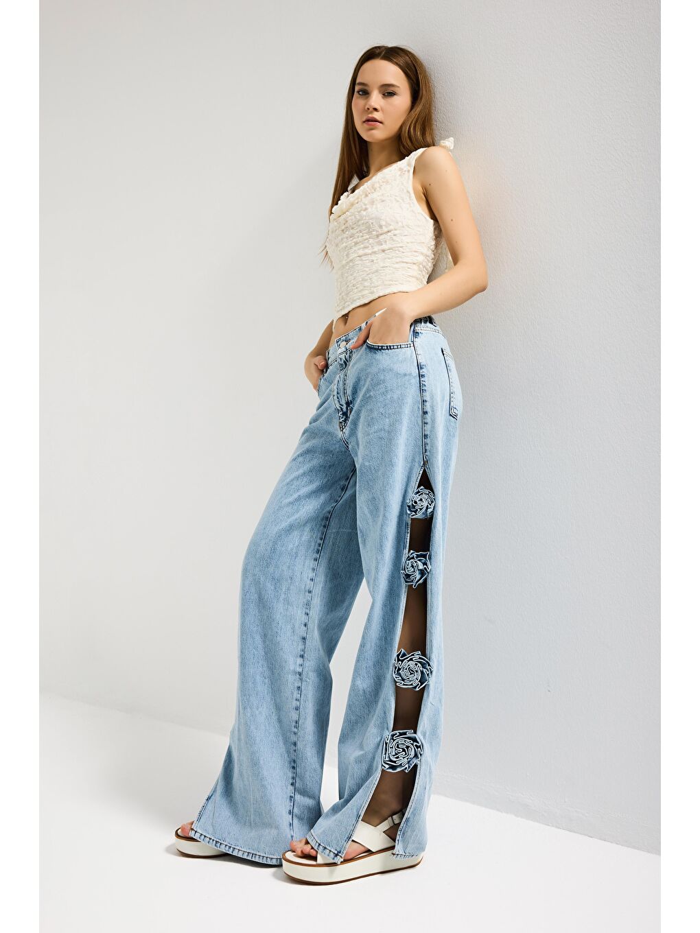 Mavi Kadın Jean Rengi Palazzo Fit Gül Detaylı Özel Tasarım Denim Jean-5