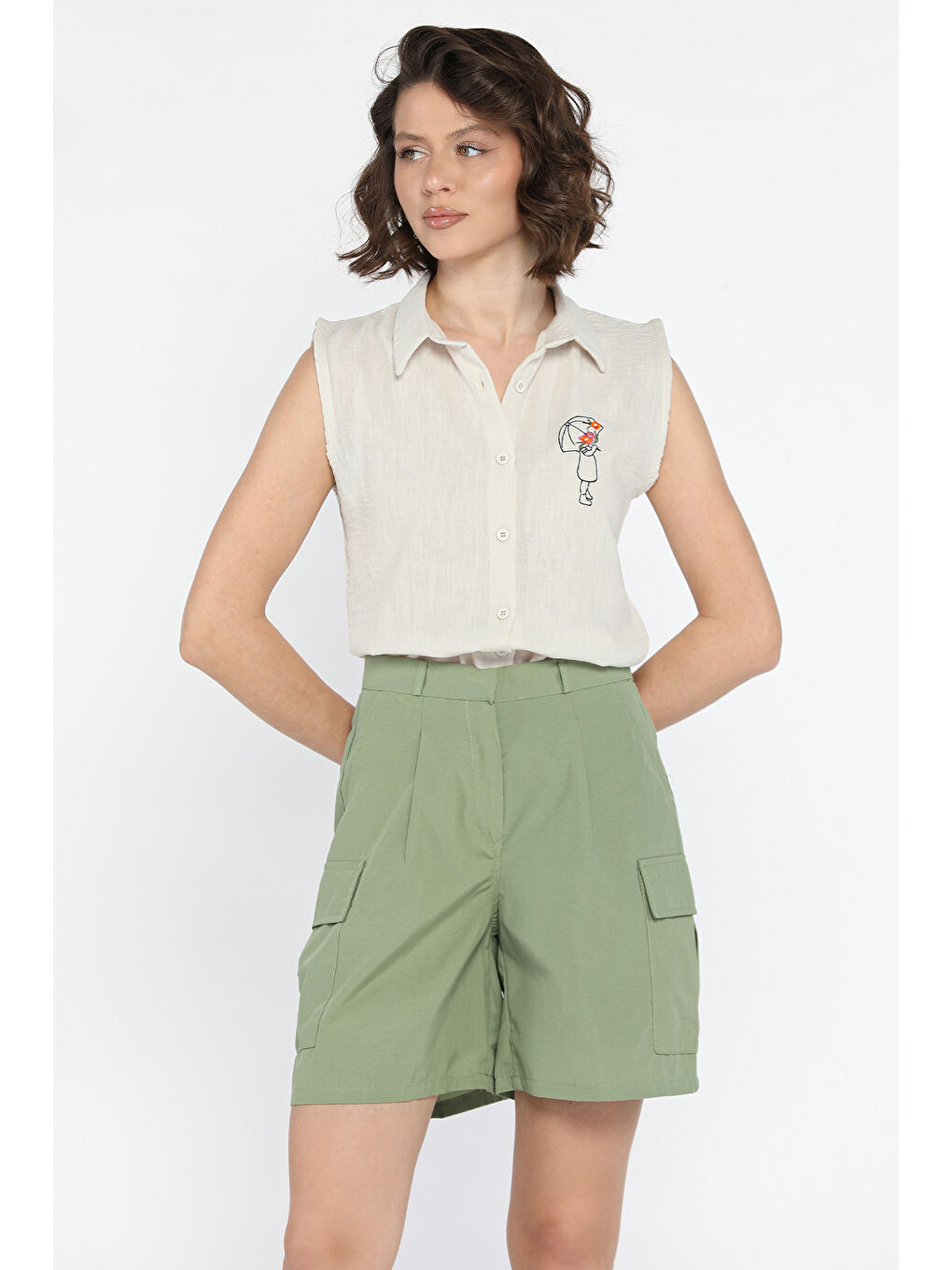 Haki Kadın Yüksek Bel Kargo Cepli Şort