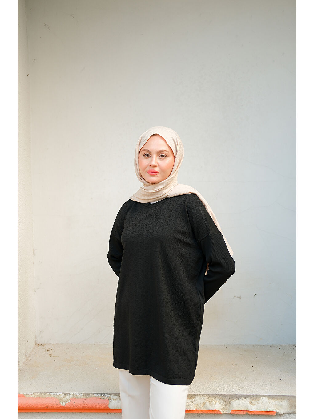 Kadın Kendinden Desenli Tunik Siyah-1