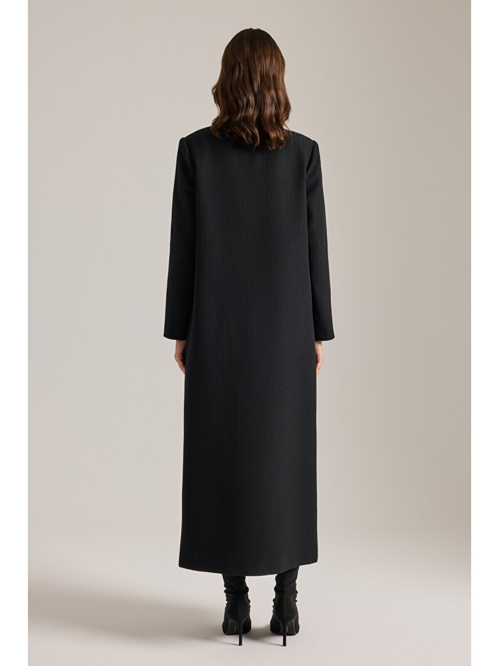 Siyah Özel Dokulu Kumaş Pardösü-5