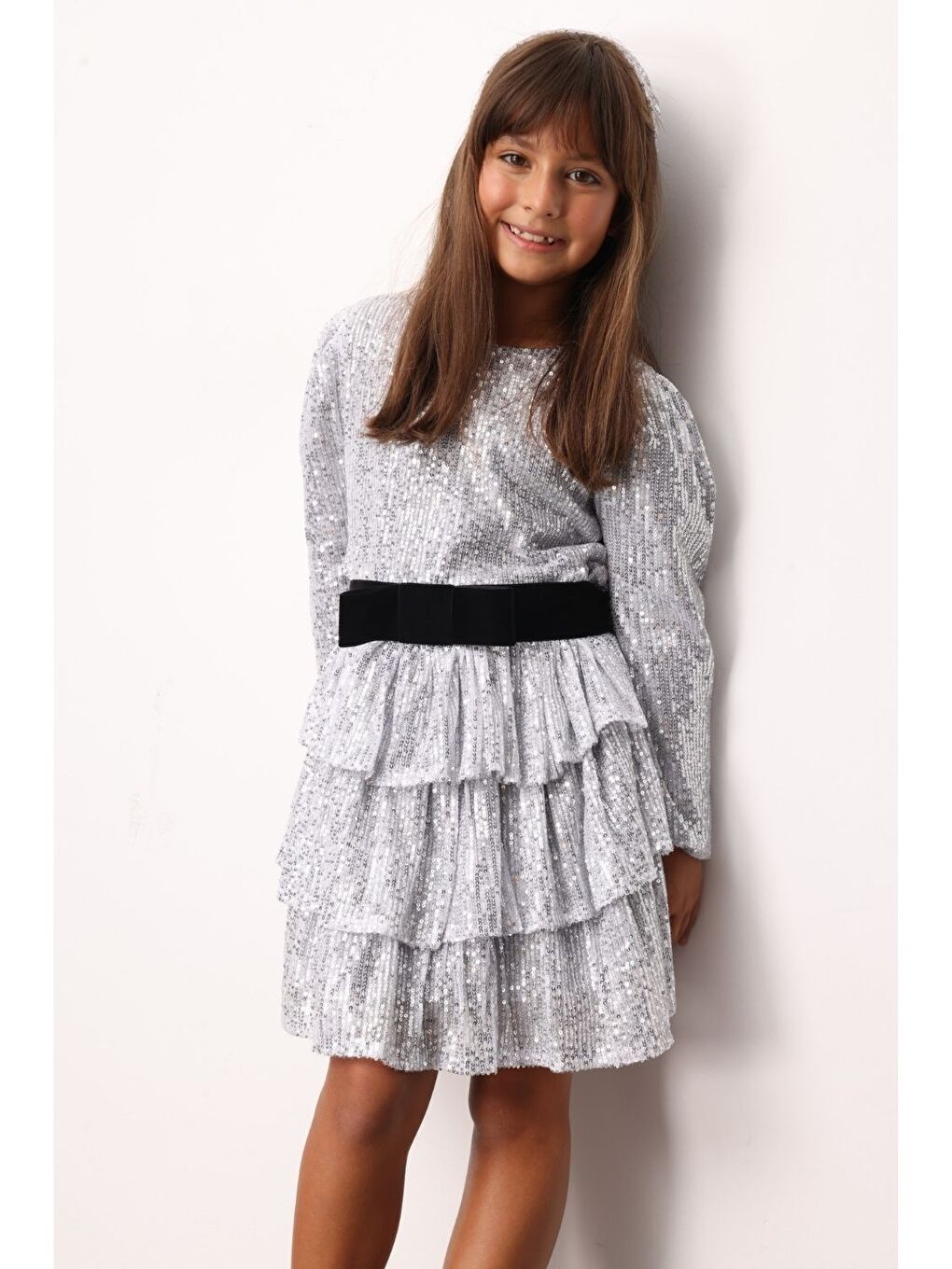 Gri Gümüş Pullu Katlı Kız Çocuk Elbise - Liona-2