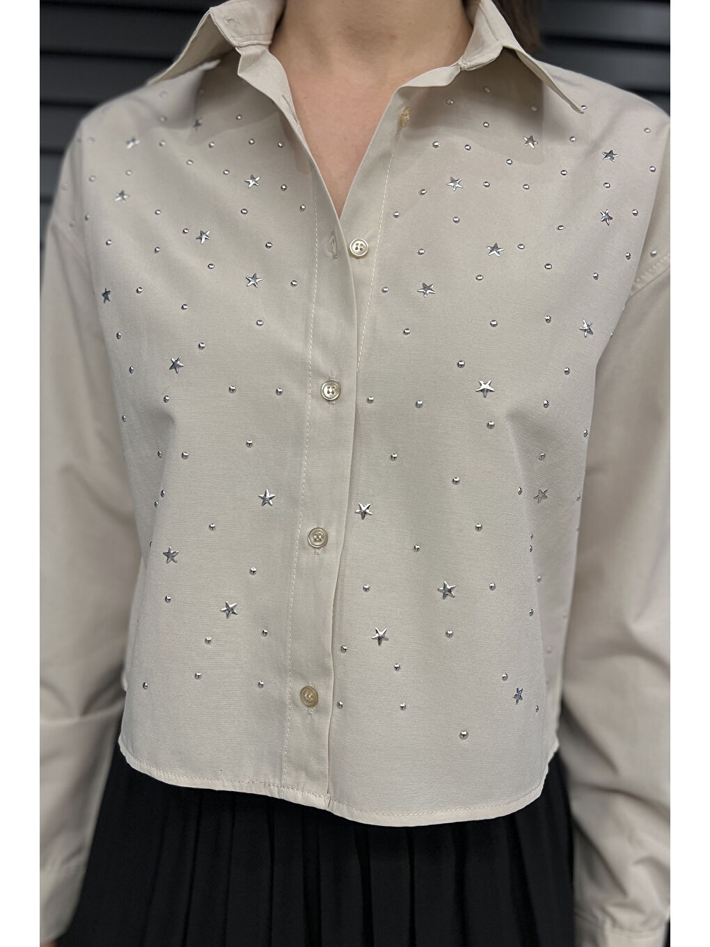 Gülseli Bej Taşlı Kadın Crop Top Gömlek - 3