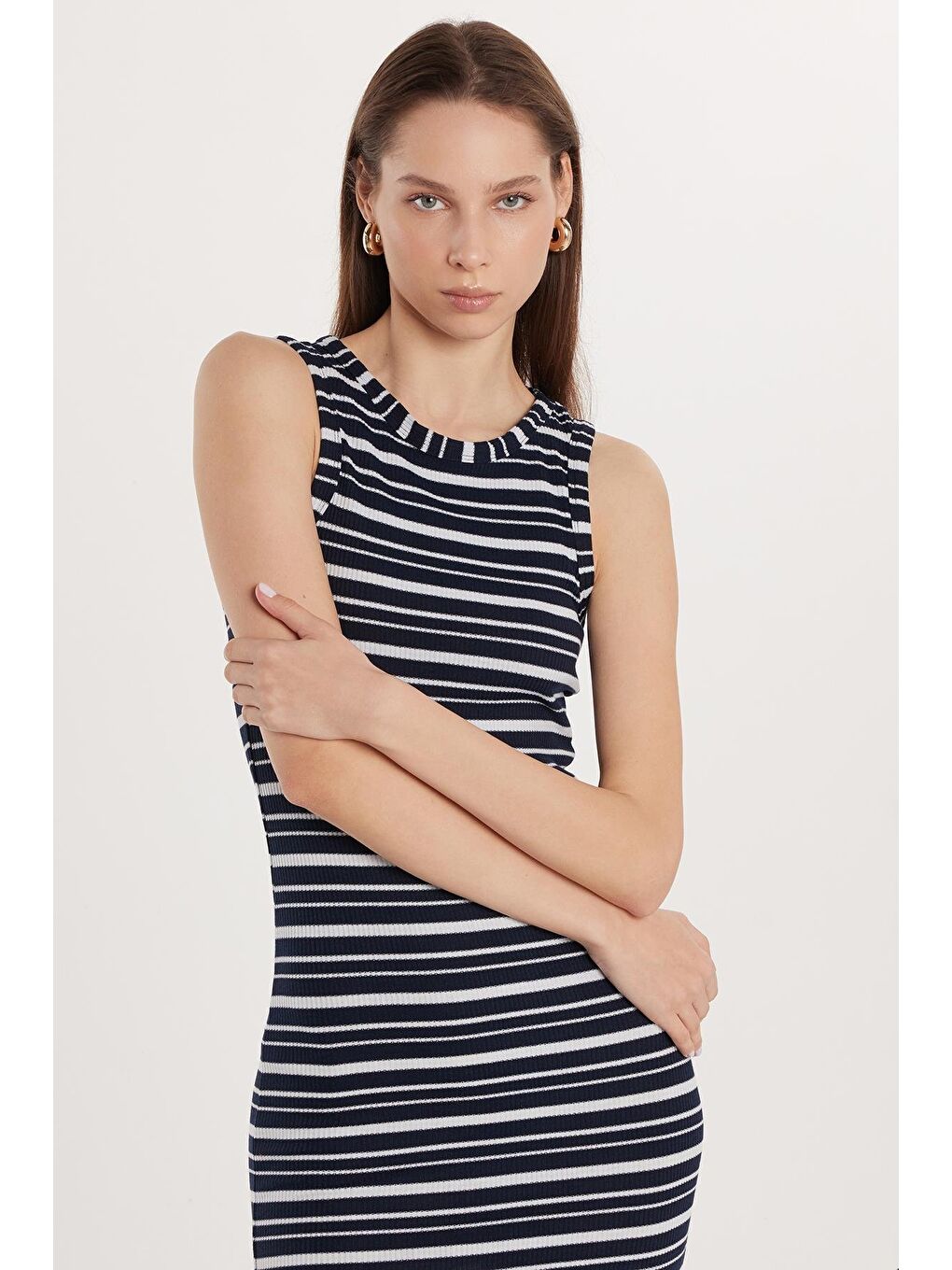 Karışık Kadın Slim Fit Dar Kesim Sıfır Kol Halter Yaka Çizgili Elbise-2