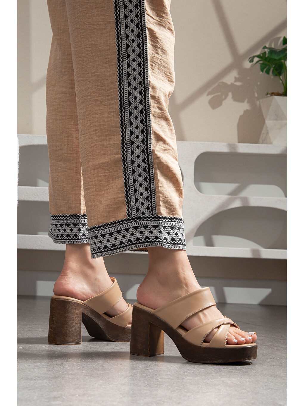 Bej ST01 Günlük Ortopedik Kadın Terlik-2