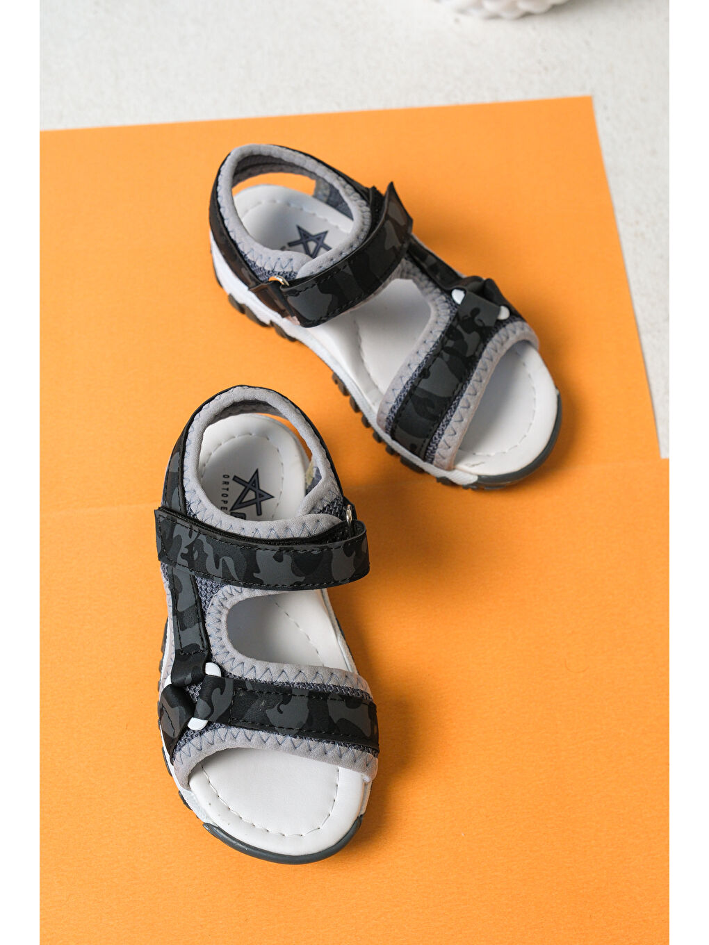 Siyah D3804 Günlük Ortopedik Erkek Çocuk Sandalet