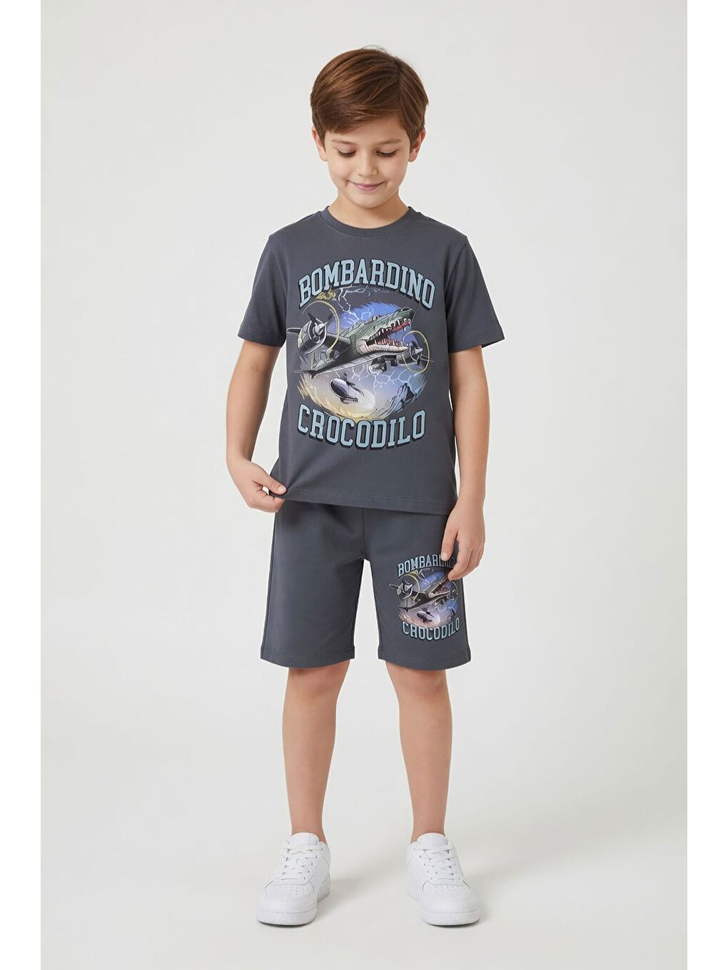 Gri Füme Uçak Baskılı Yazılı Tişörtlü Erkek Çocuk Şortlu 2li Takım 23923-2