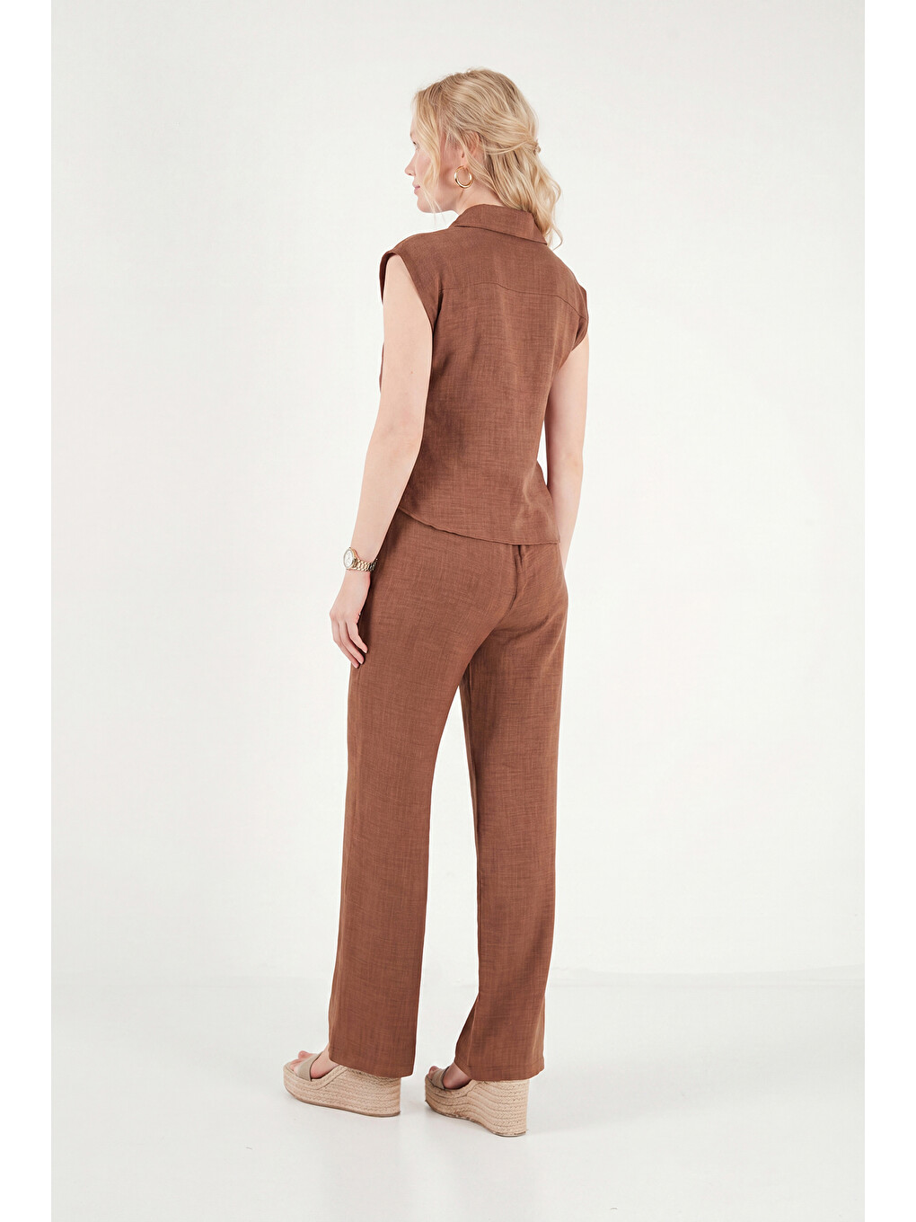 Kahverengi Regular Fit Bağlama Detaylı Kolsuz Takım 5866787-6