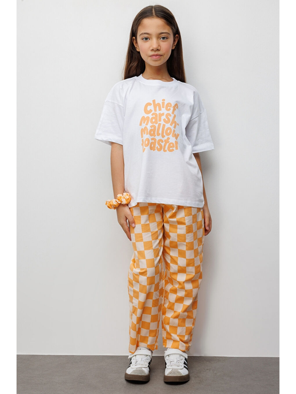 Turuncu Motto Baskılı Dama Desenli Çocuk Tişört Pantolon Takım - Lucia