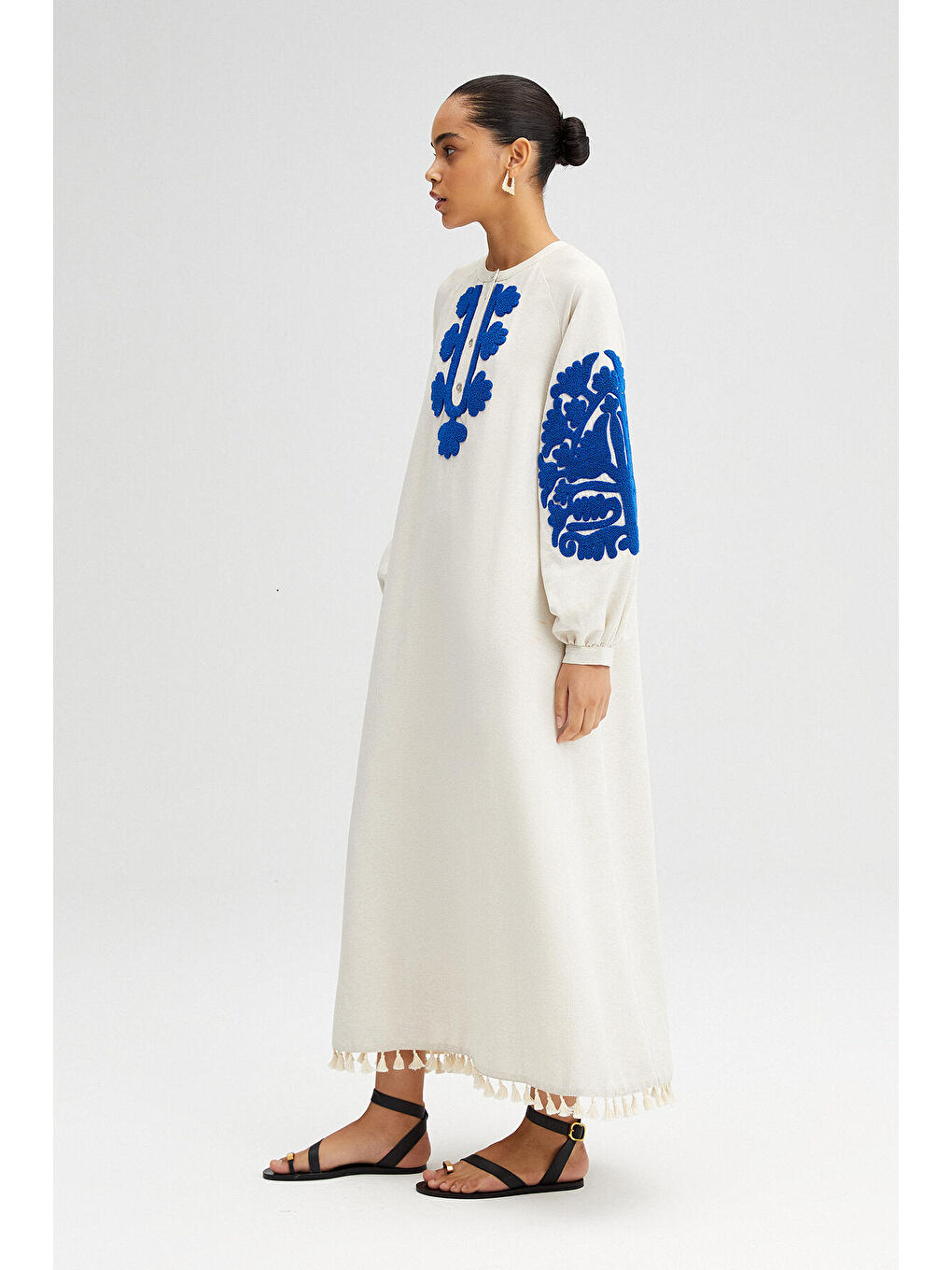 Bej Nakışlı Keten Elbise-3