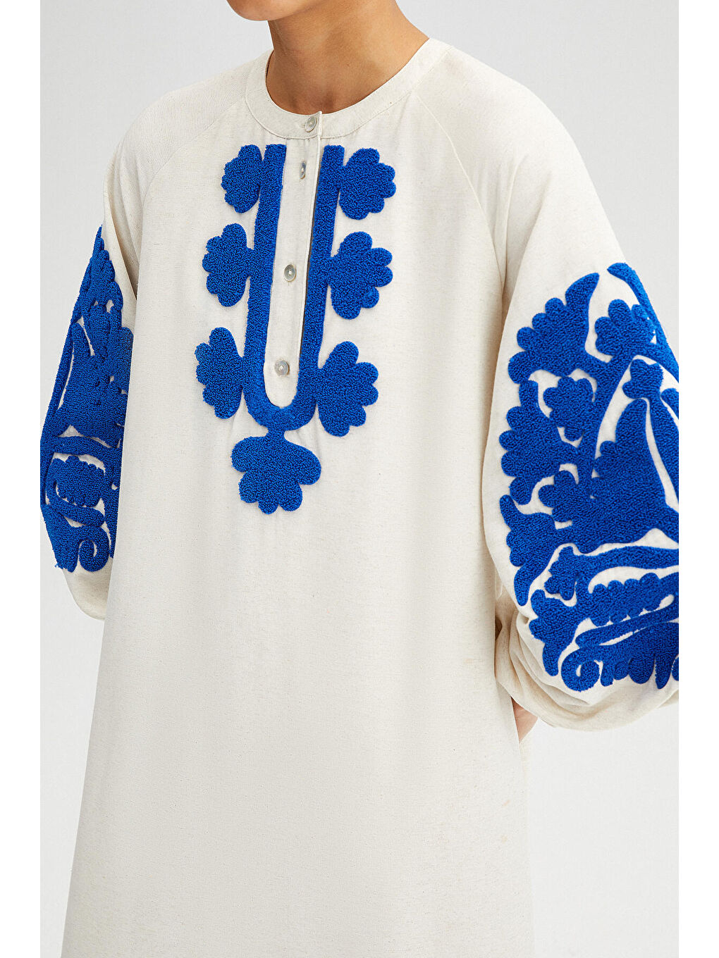 Bej Nakışlı Keten Elbise-4