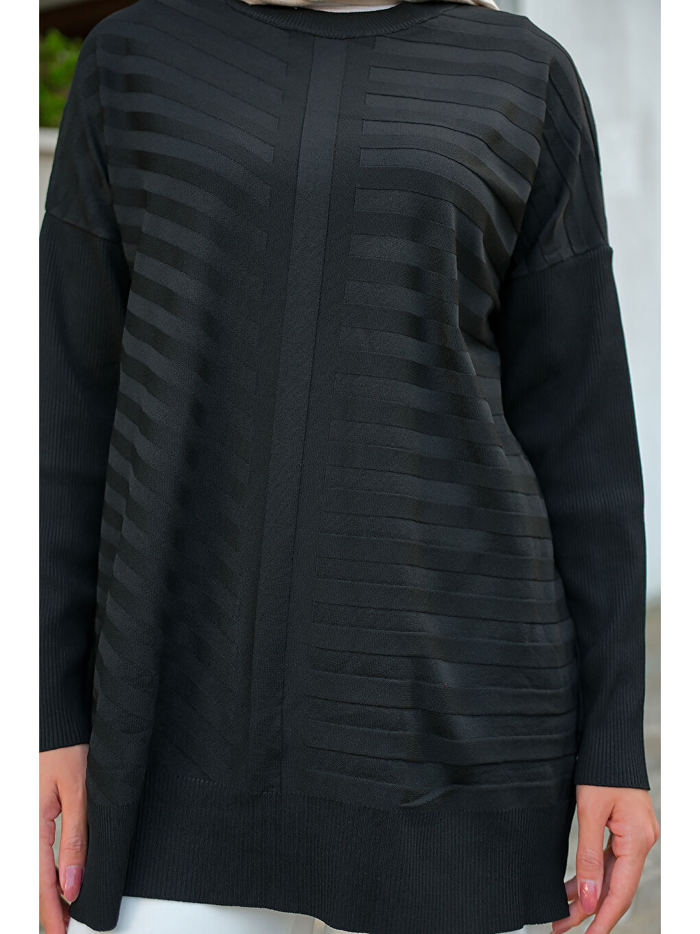 Kadın Kendinden Çizgi Desen Tunik Siyah-4