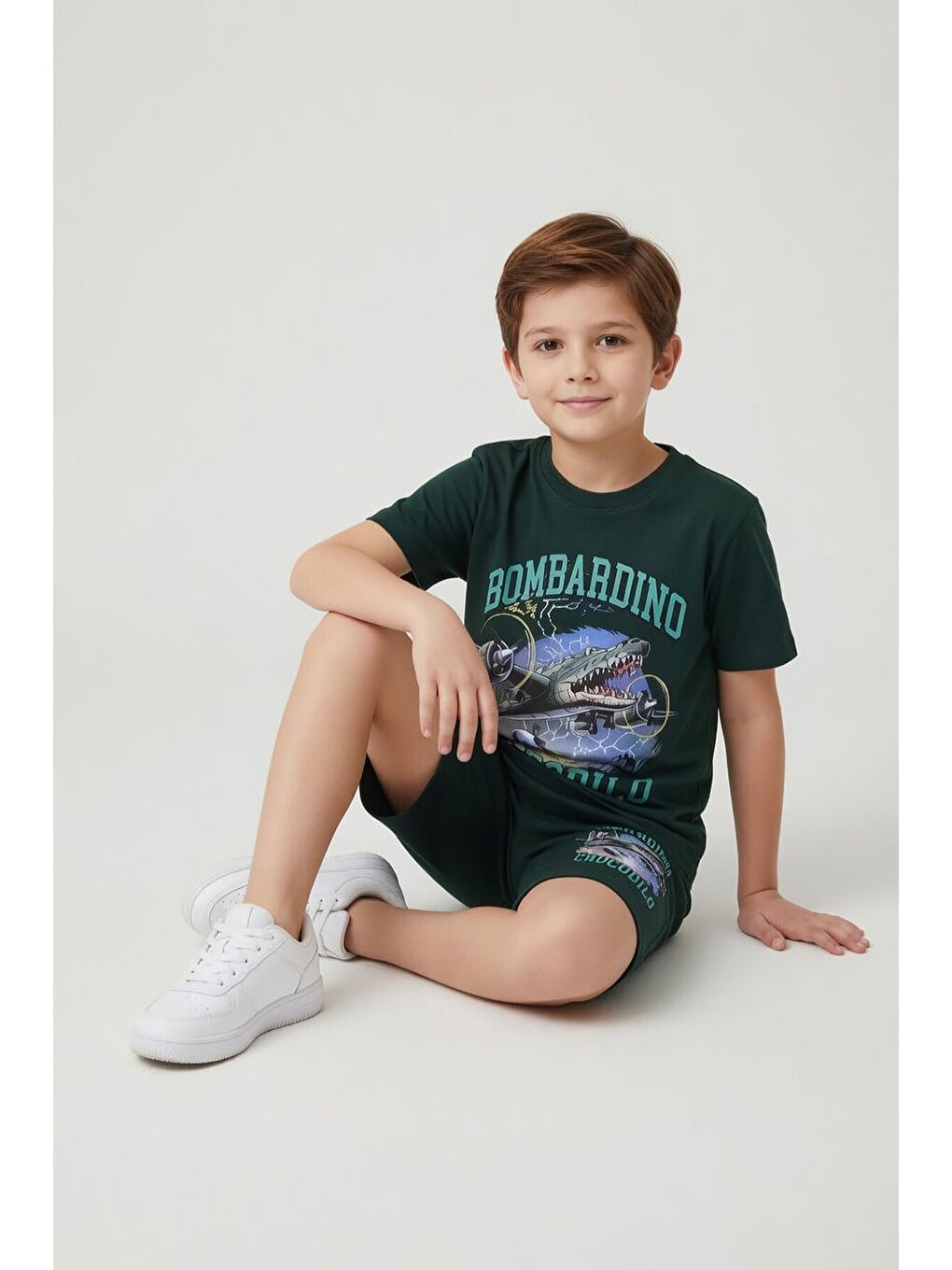 Yeşil Uçak Baskılı Yazılı Tişörtlü Erkek Çocuk Şortlu 2li Takım 23921-3