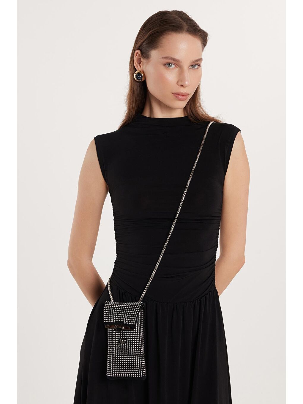 Kadın Slim Fit Dar Kesim Siyah Kolsuz Bisiklet Yaka Midi Boy Elbise-2